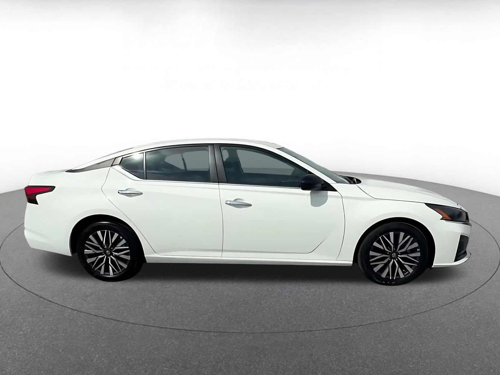 Thumbnail: 2025 Nissan Altima - 16