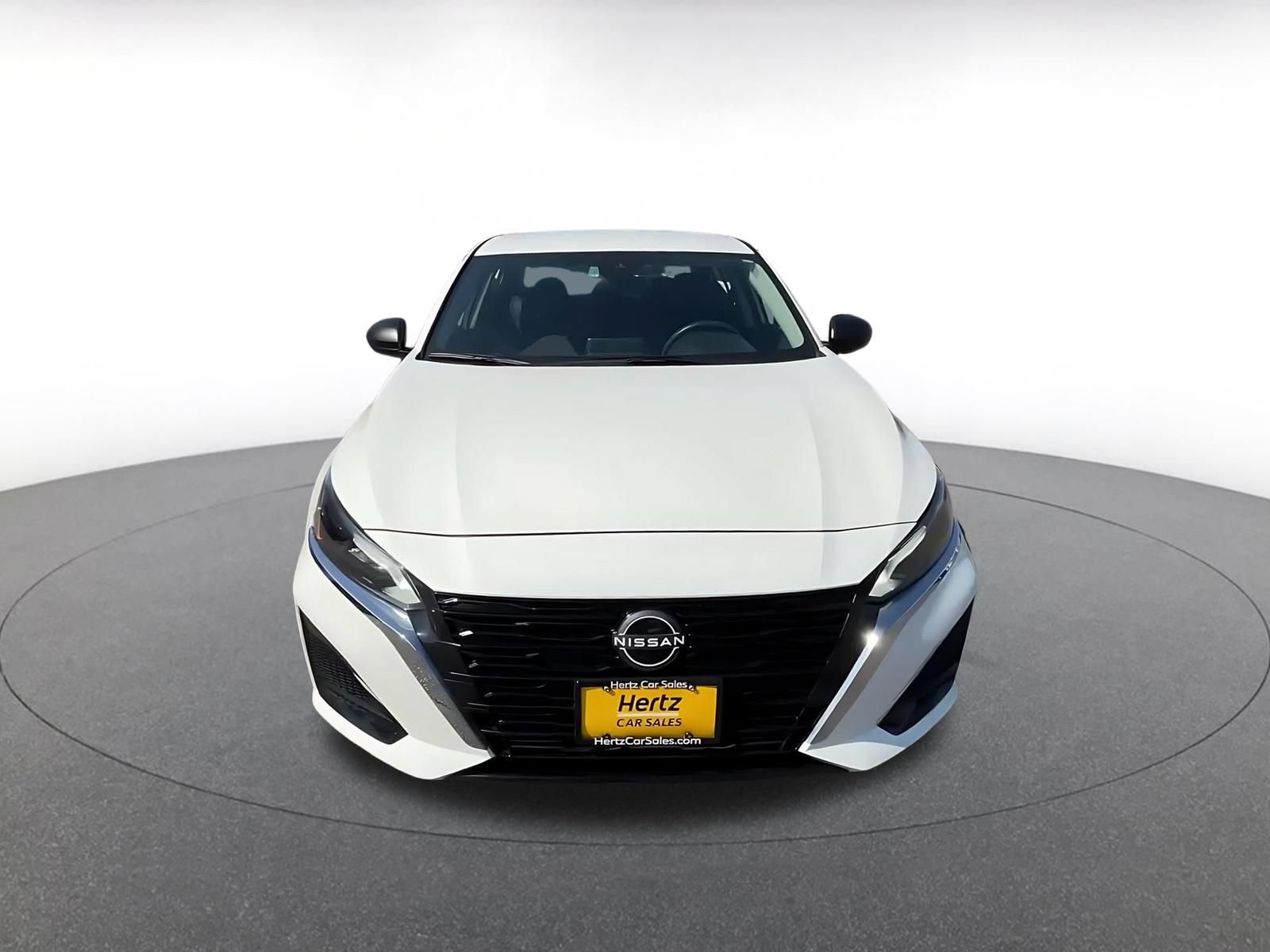Thumbnail: 2025 Nissan Altima - 4