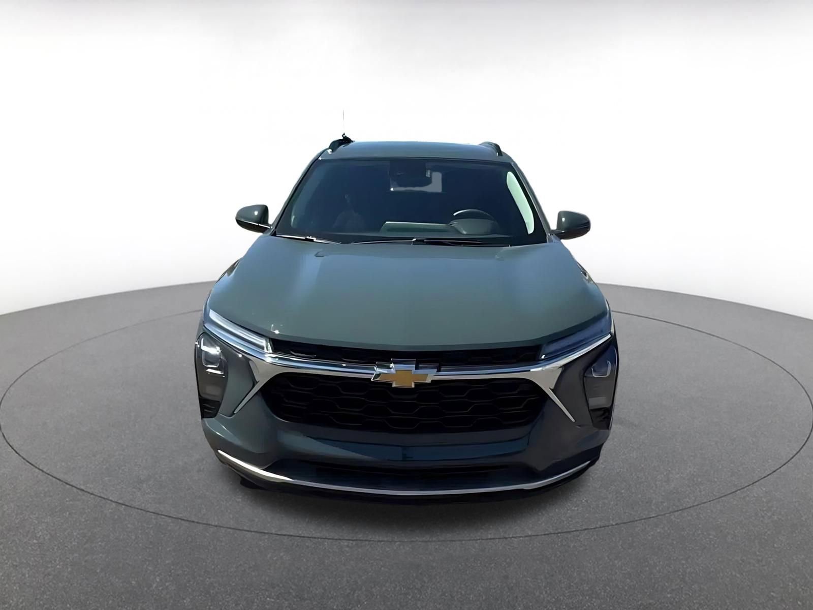 Thumbnail: 2025 Chevrolet Trax - 4