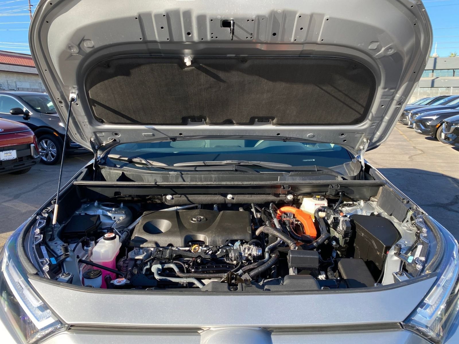 Thumbnail: 2025 Toyota RAV4 - 32