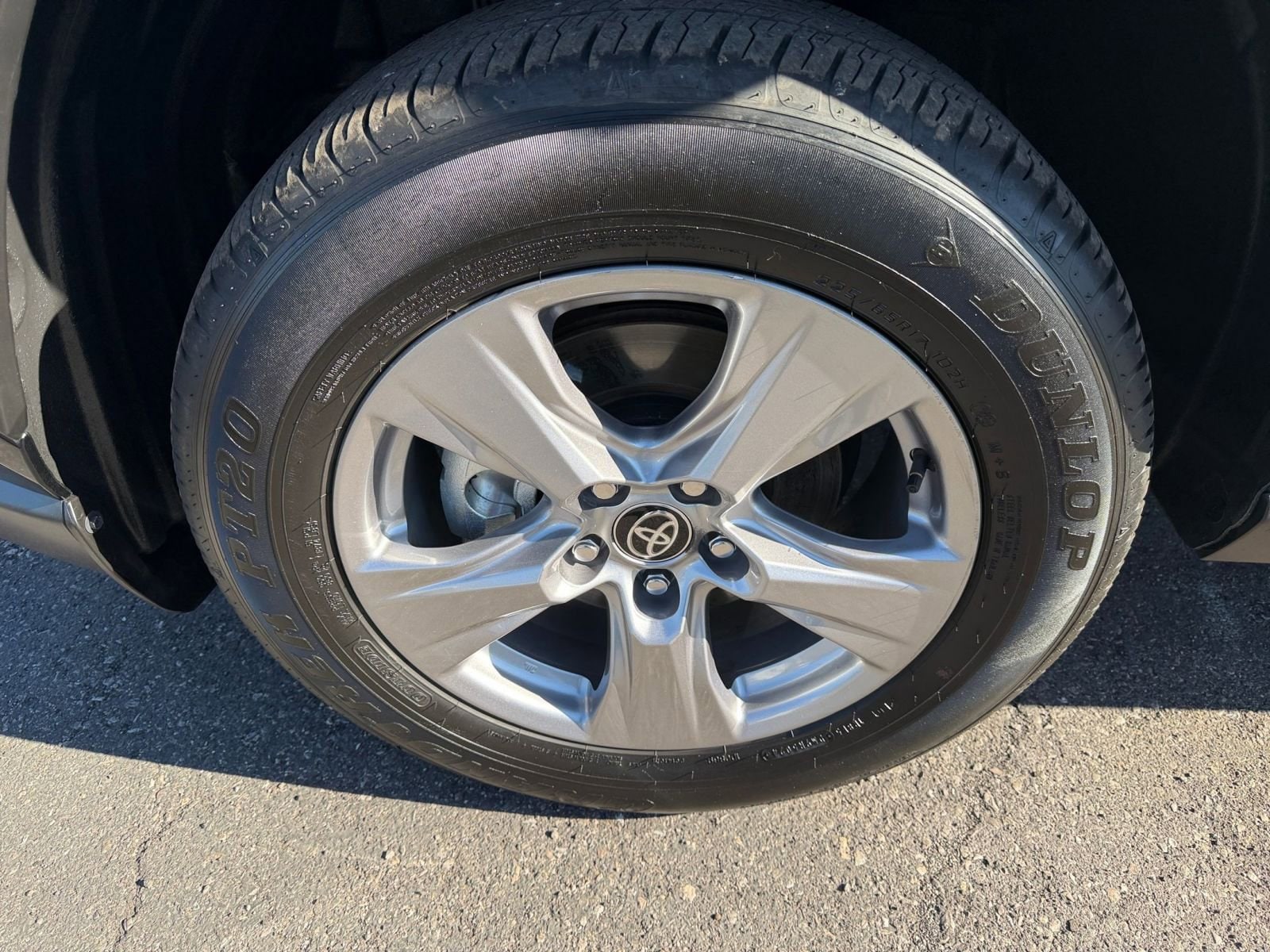 Thumbnail: 2025 Toyota RAV4 - 30