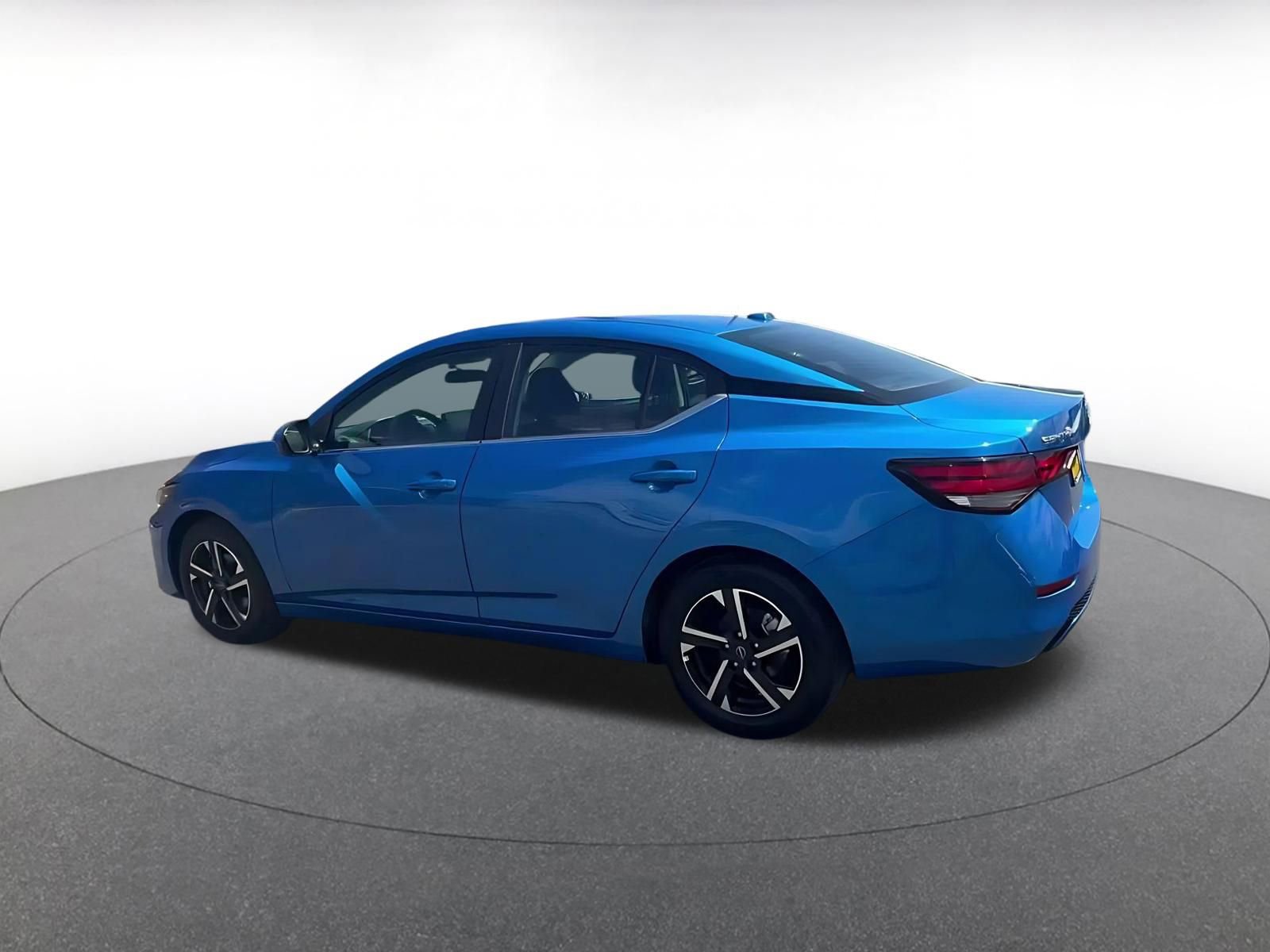 Thumbnail: 2025 Nissan Sentra - 10