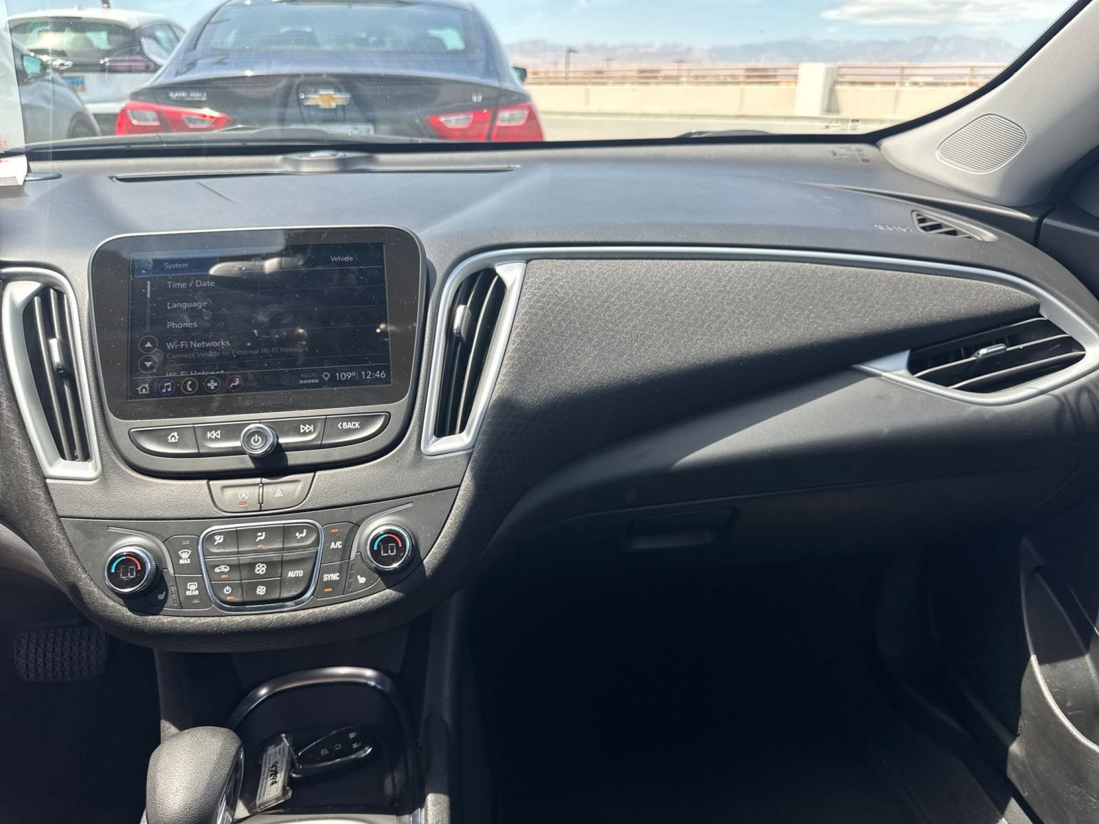 Thumbnail: 2023 Chevrolet Malibu - 9