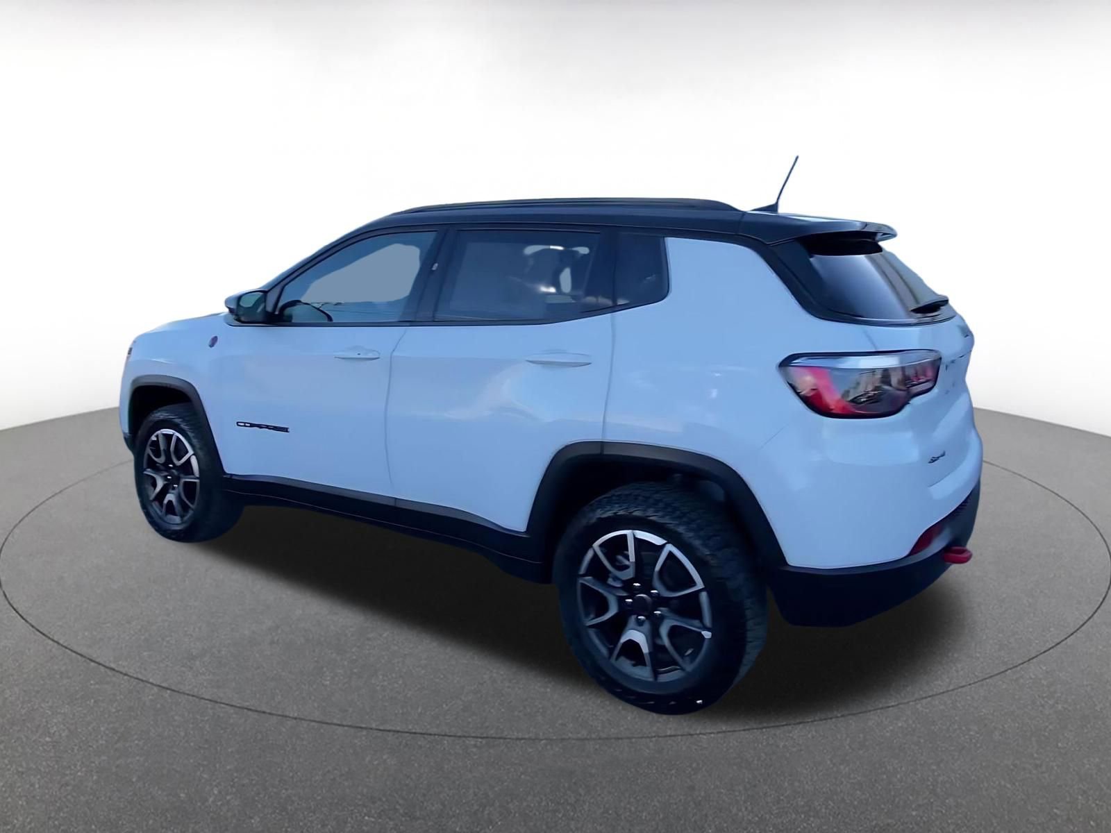 Thumbnail: 2025 Jeep Compass - 10