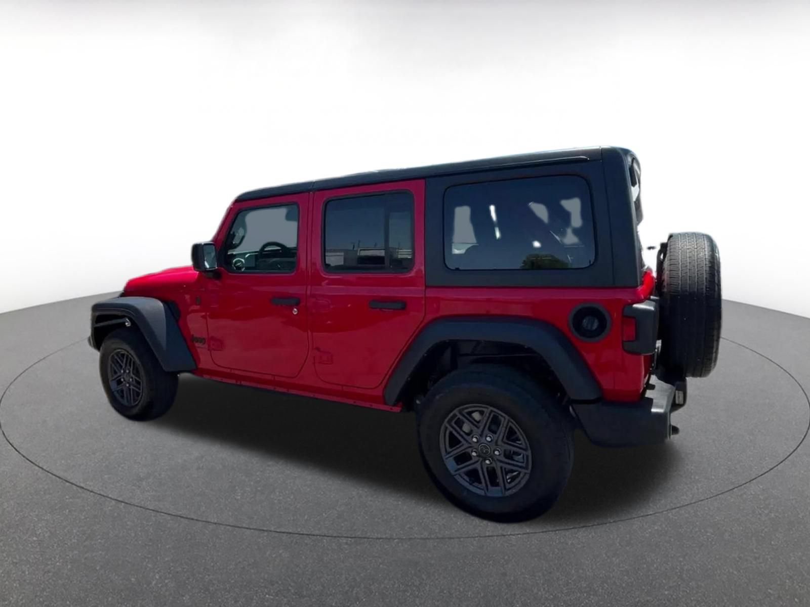 Thumbnail: 2025 Jeep Wrangler - 9
