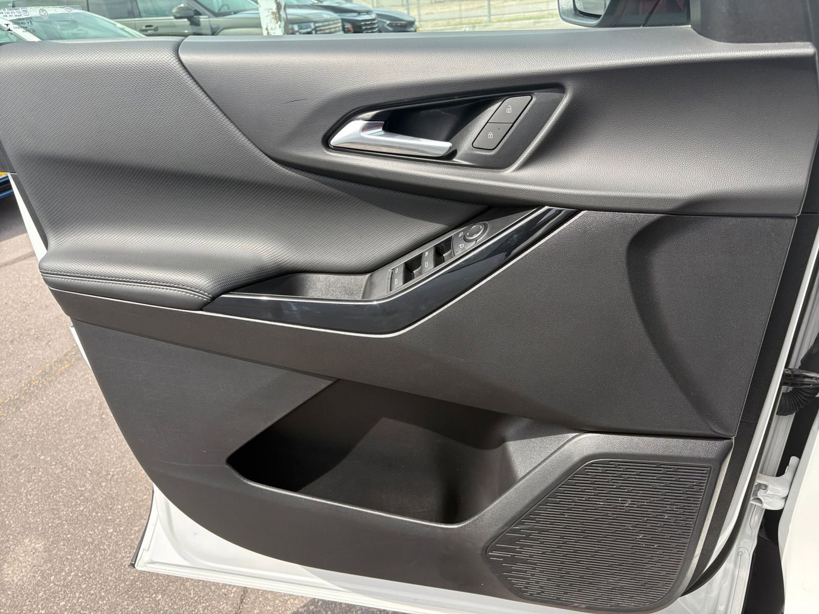 Thumbnail: 2025 Chevrolet Equinox - 18