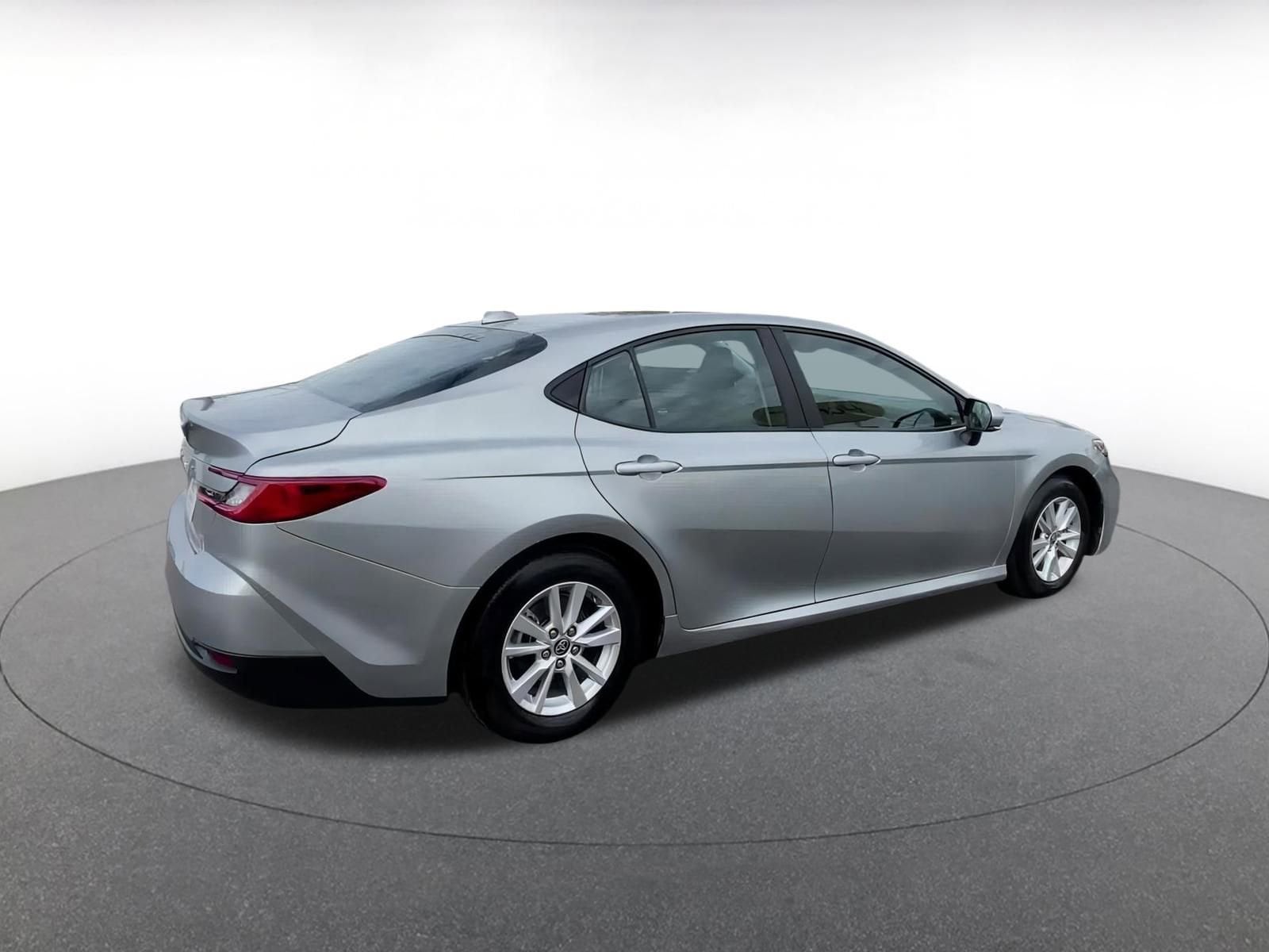 Thumbnail: 2025 Toyota Camry - 15