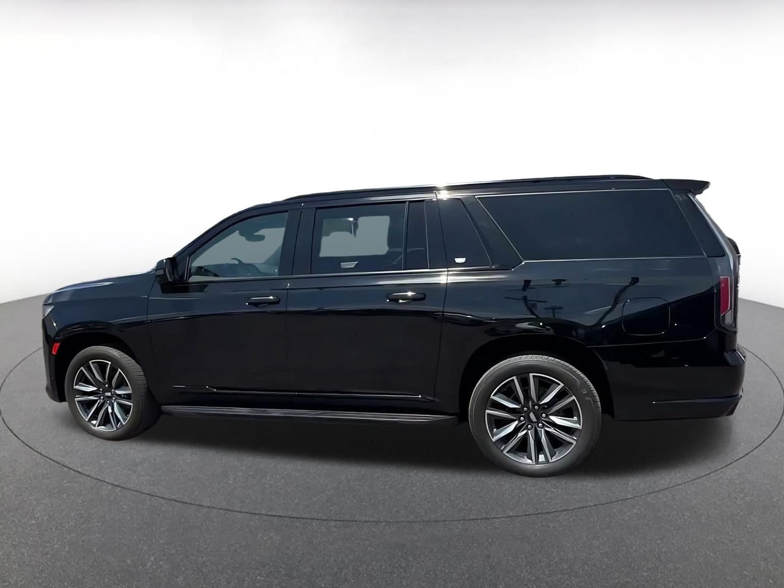 Thumbnail: 2023 Cadillac Escalade - 7