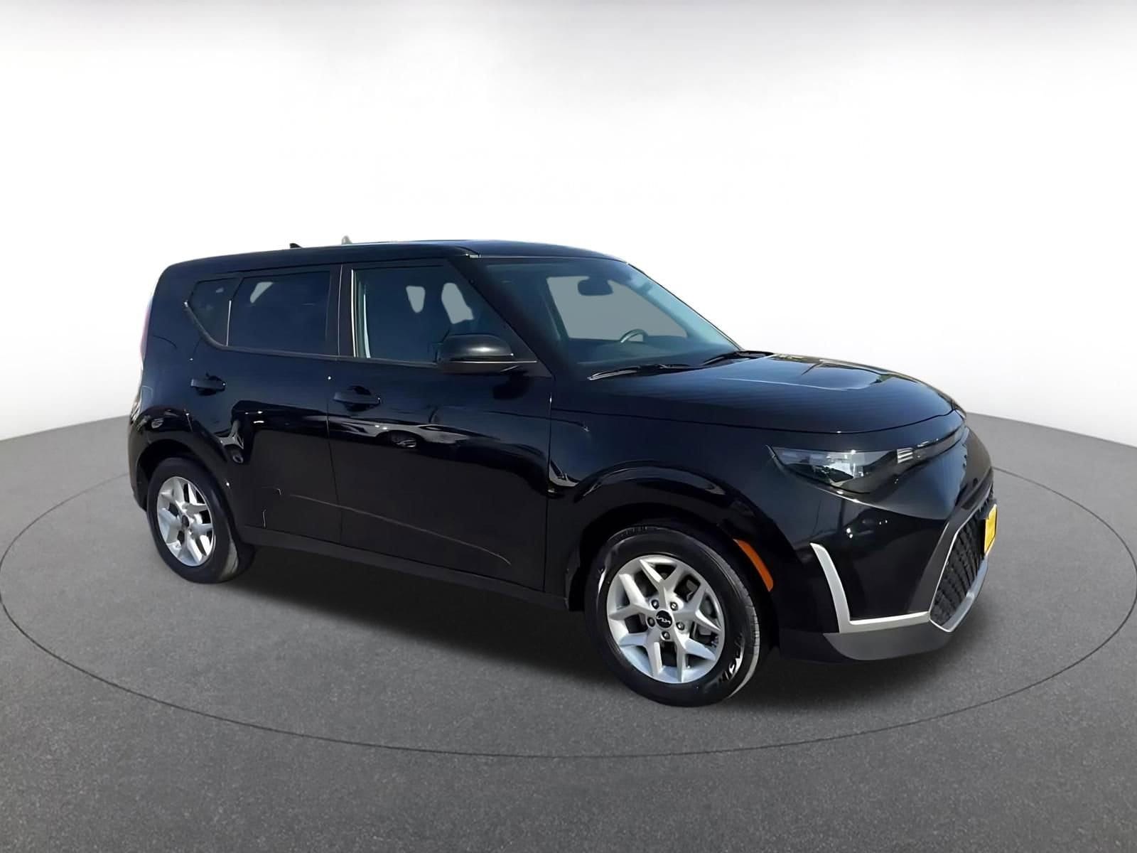 Thumbnail: 2025 Kia Soul - 2