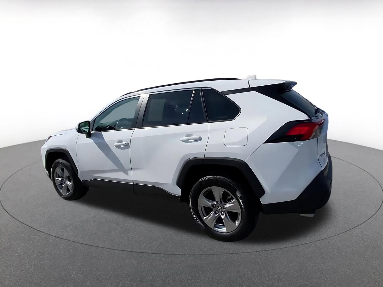Thumbnail: 2025 Toyota RAV4 - 10