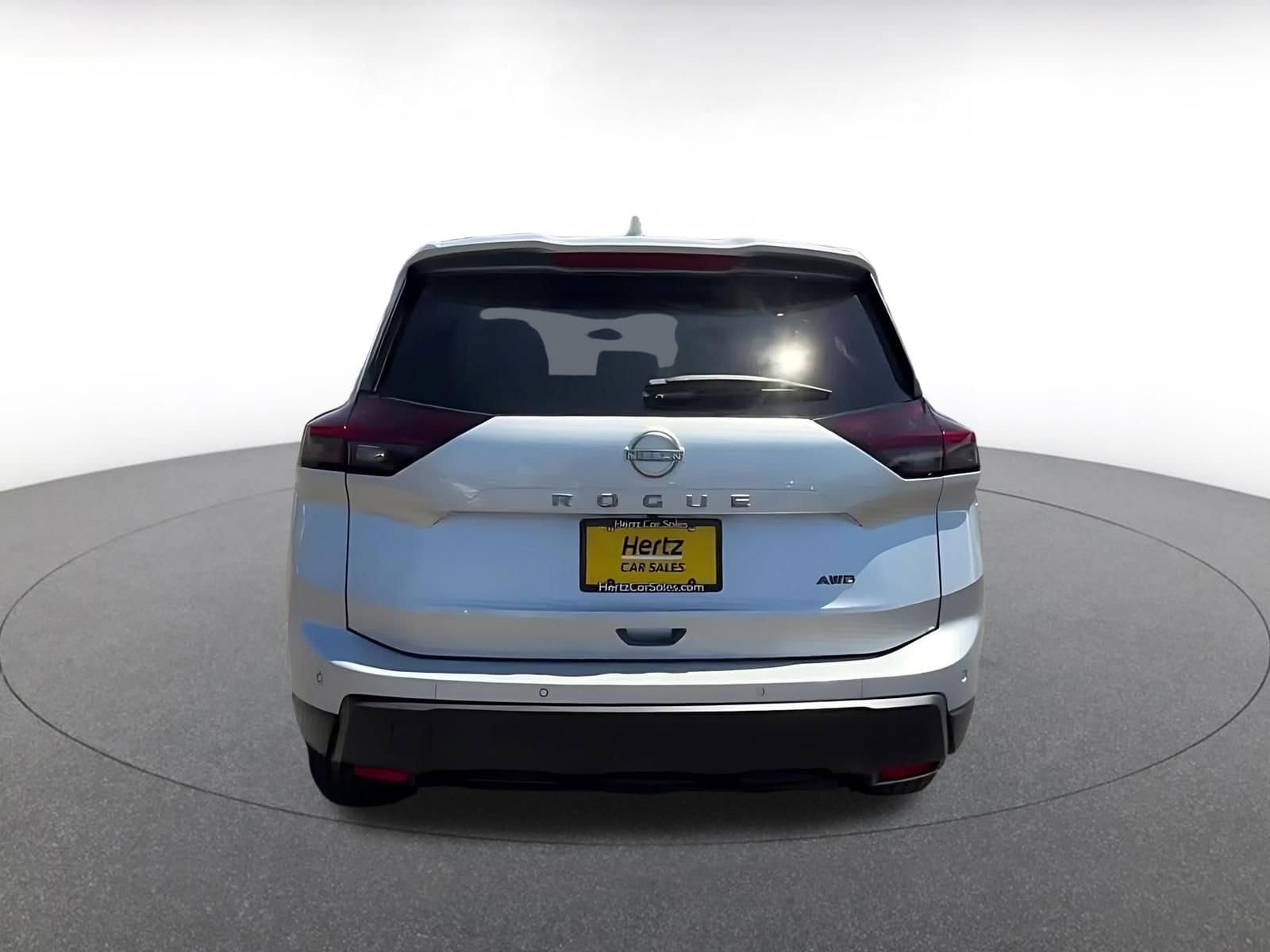 Thumbnail: 2025 Nissan Rogue - 12