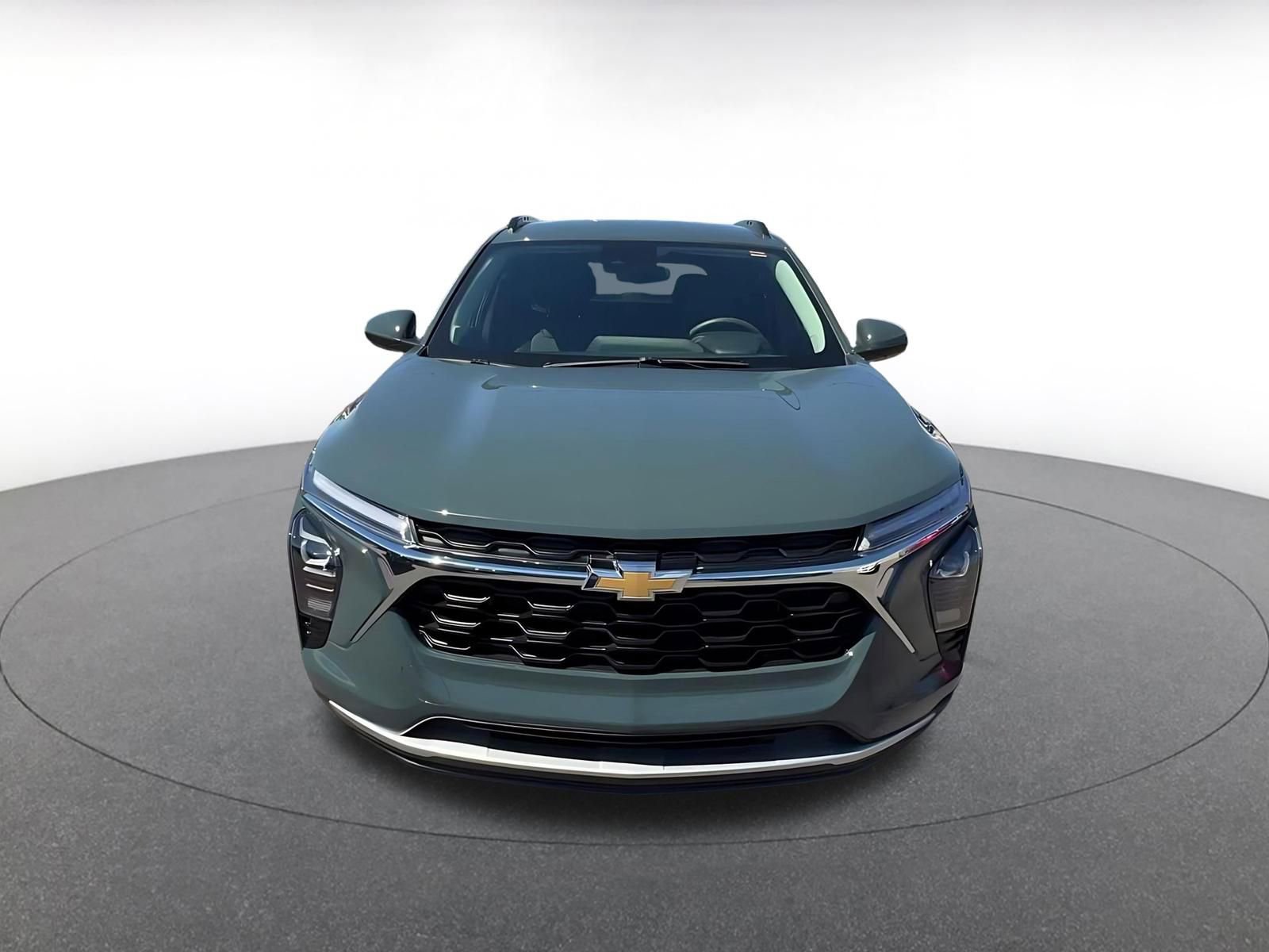 Thumbnail: 2025 Chevrolet Trax - 4