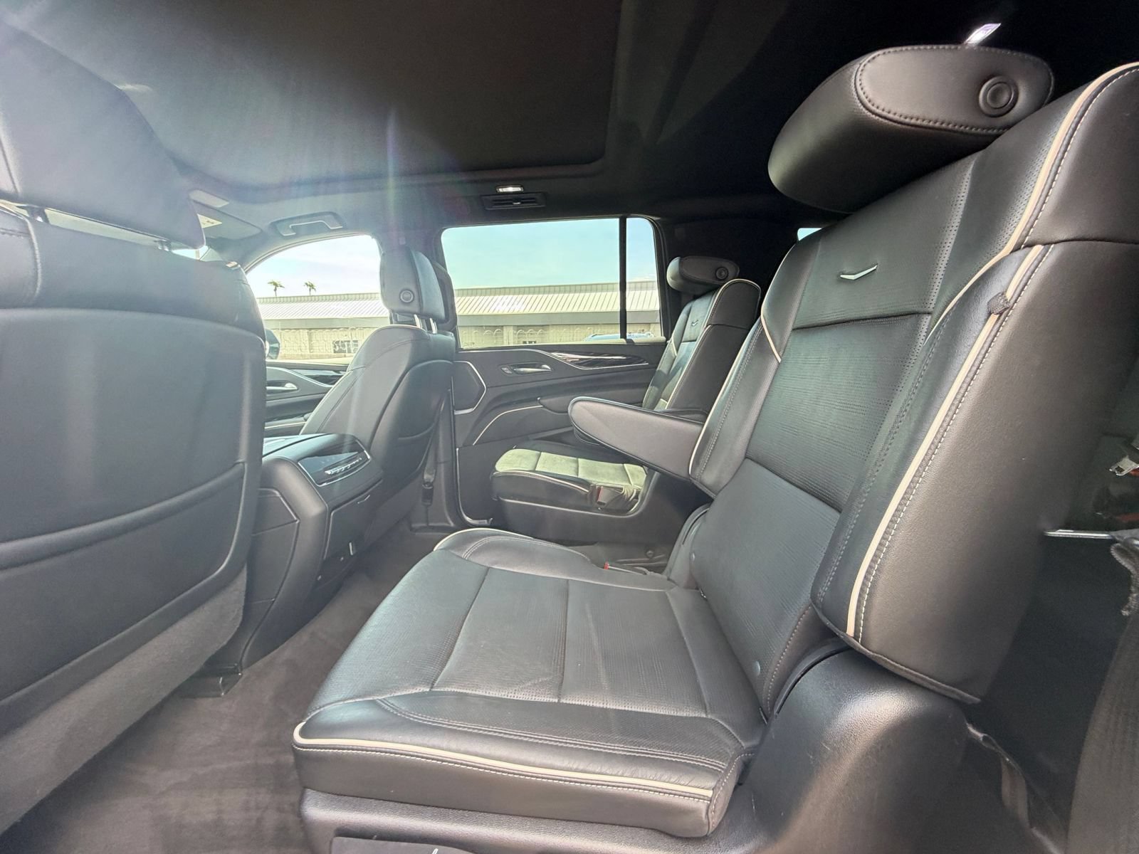 Thumbnail: 2023 Cadillac Escalade - 28