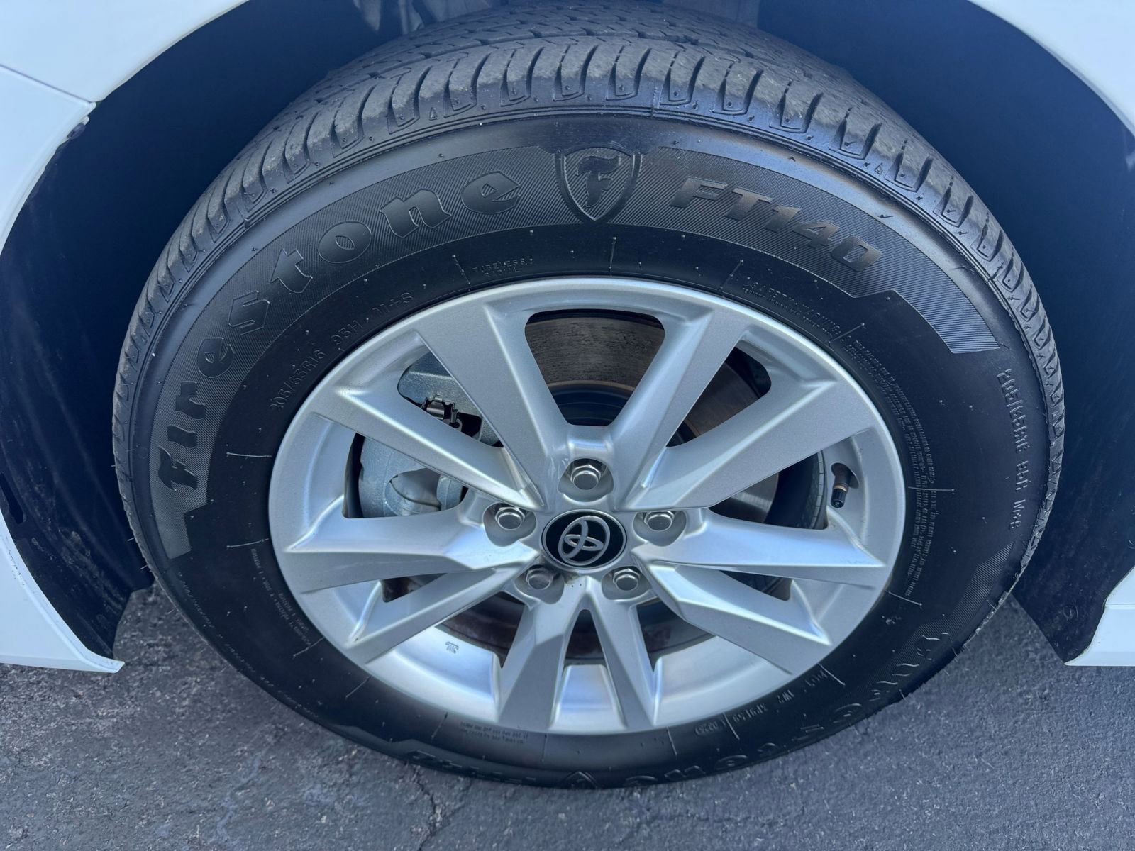 Thumbnail: 2025 Toyota Camry - 28