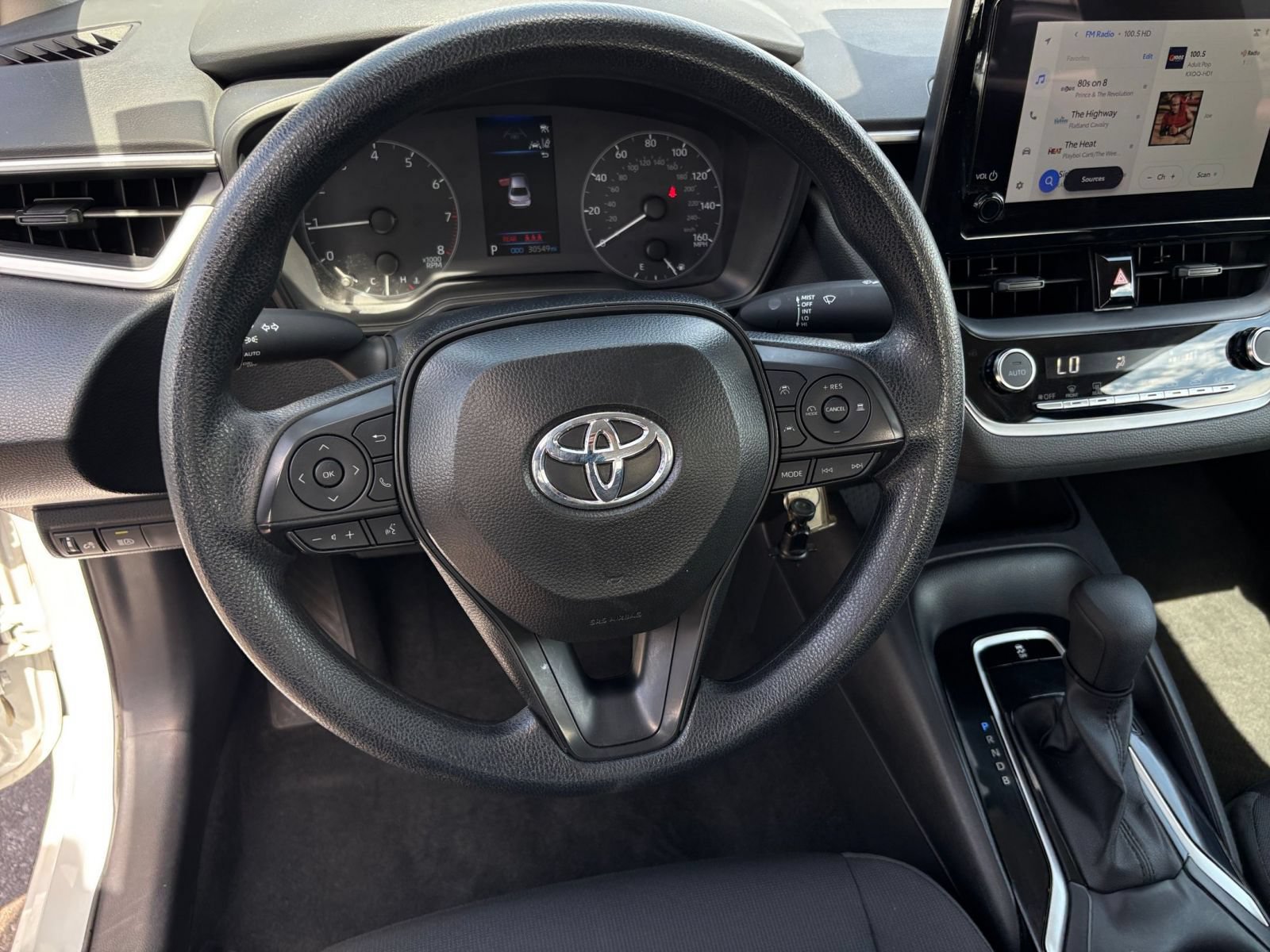 Thumbnail: 2025 Toyota Corolla - 25