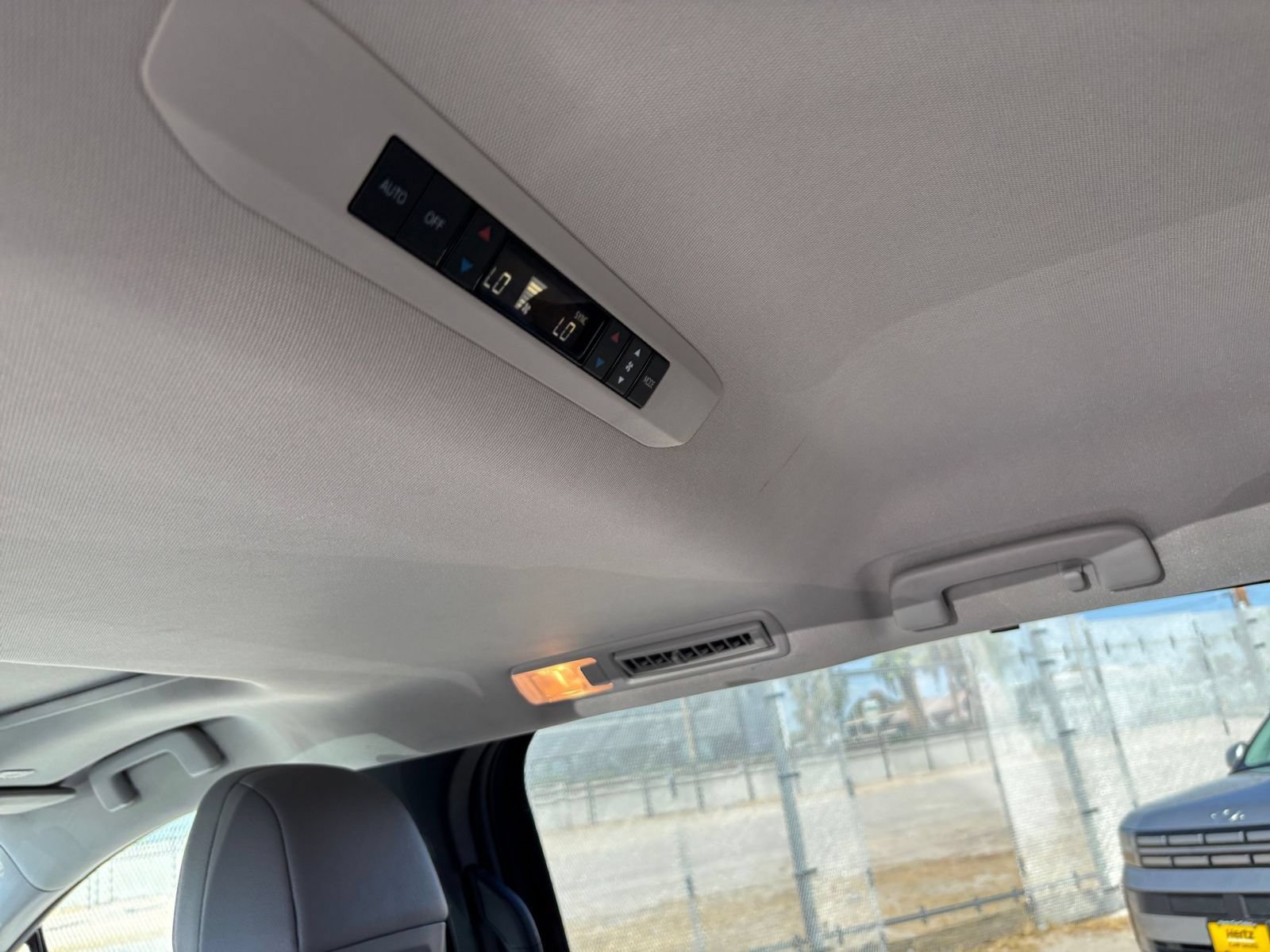 Thumbnail: 2025 Toyota Sienna - 24