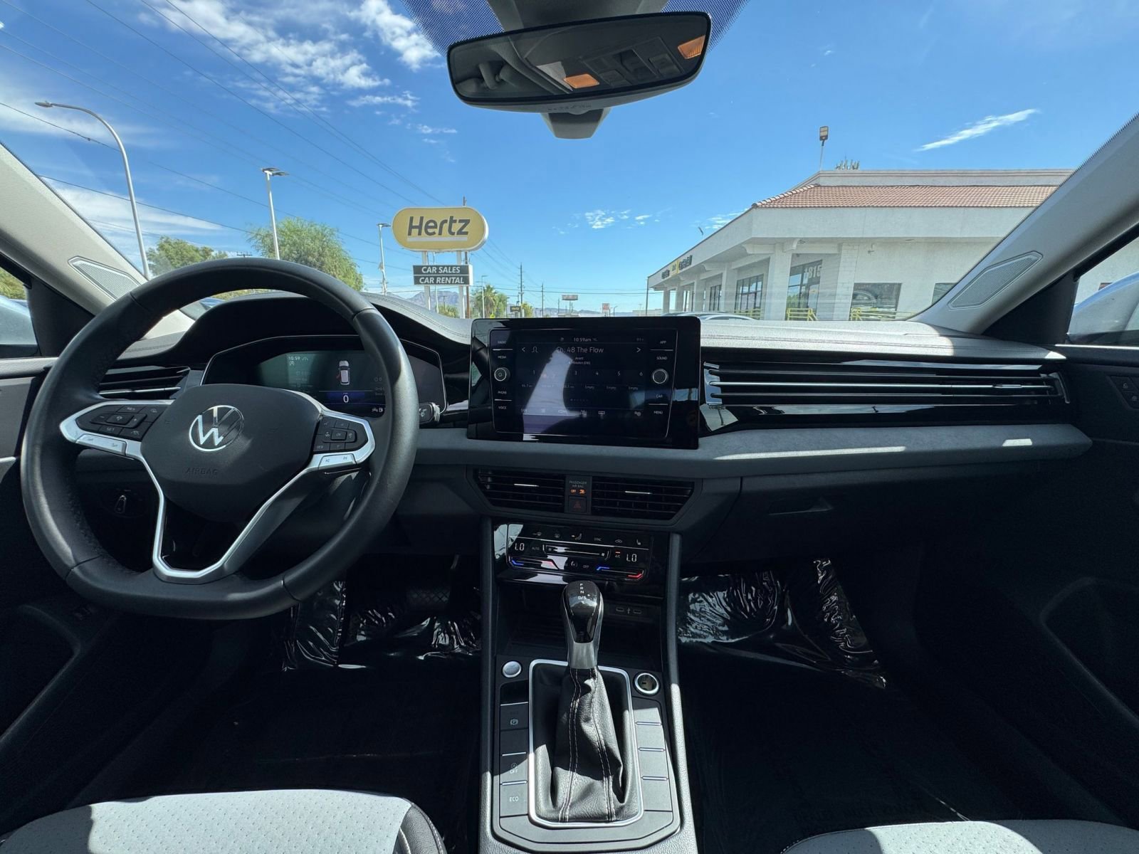 Thumbnail: 2025 Volkswagen Jetta - 31