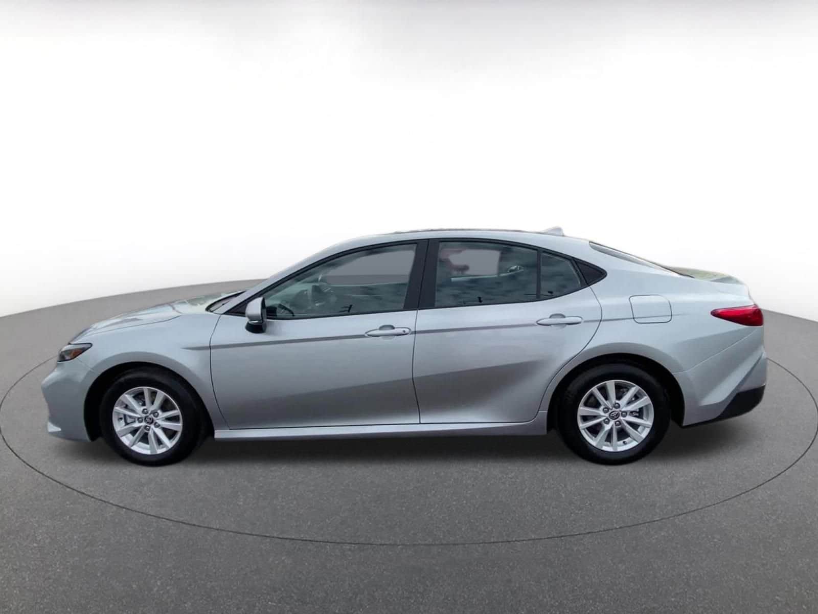 Thumbnail: 2025 Toyota Camry - 9