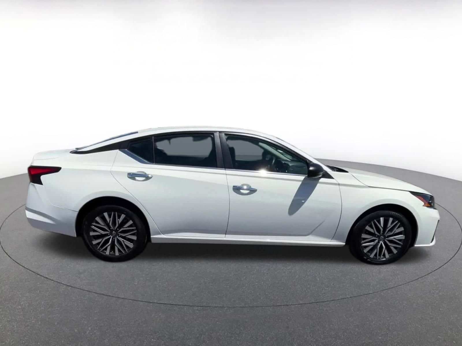 Thumbnail: 2025 Nissan Altima - 13