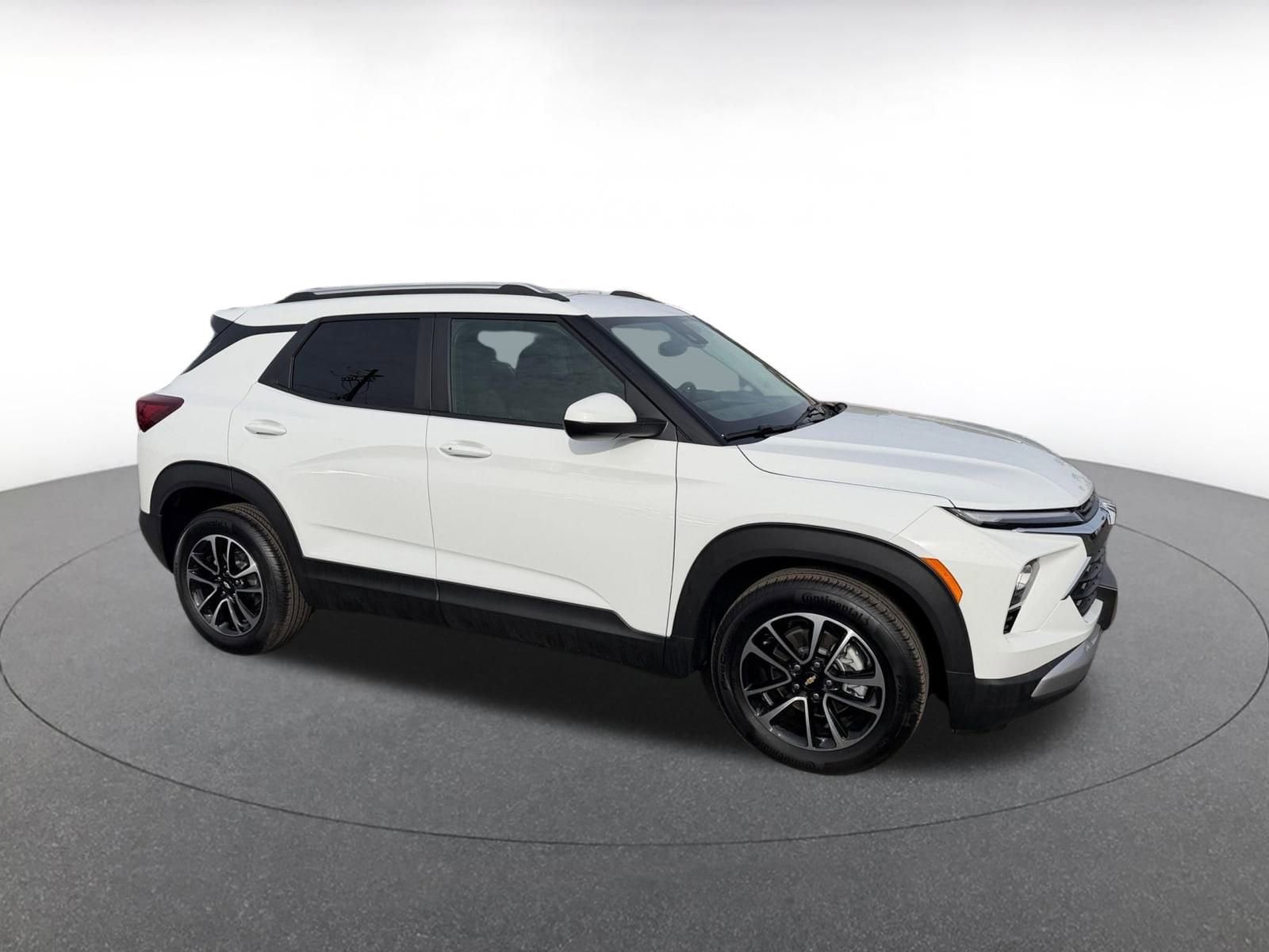 Thumbnail: 2025 Chevrolet TrailBlazer - 1