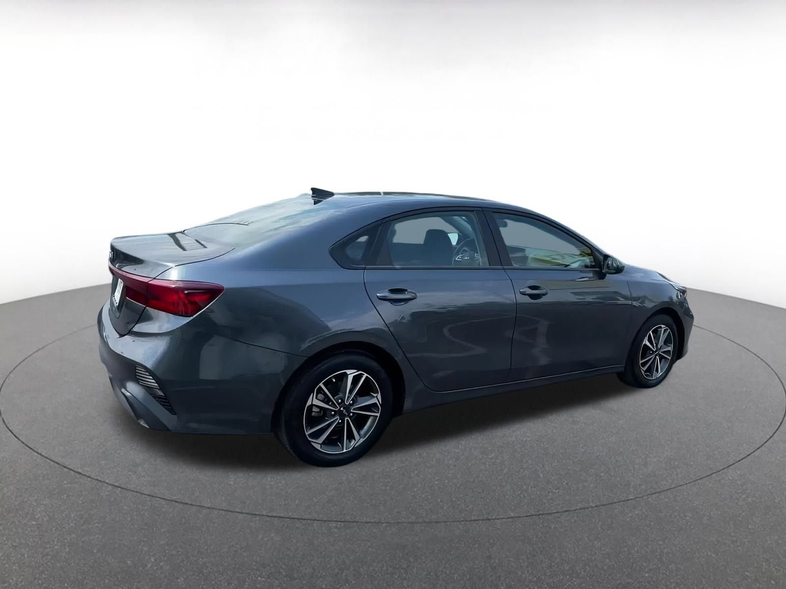 Thumbnail: 2024 Kia Forte - 15