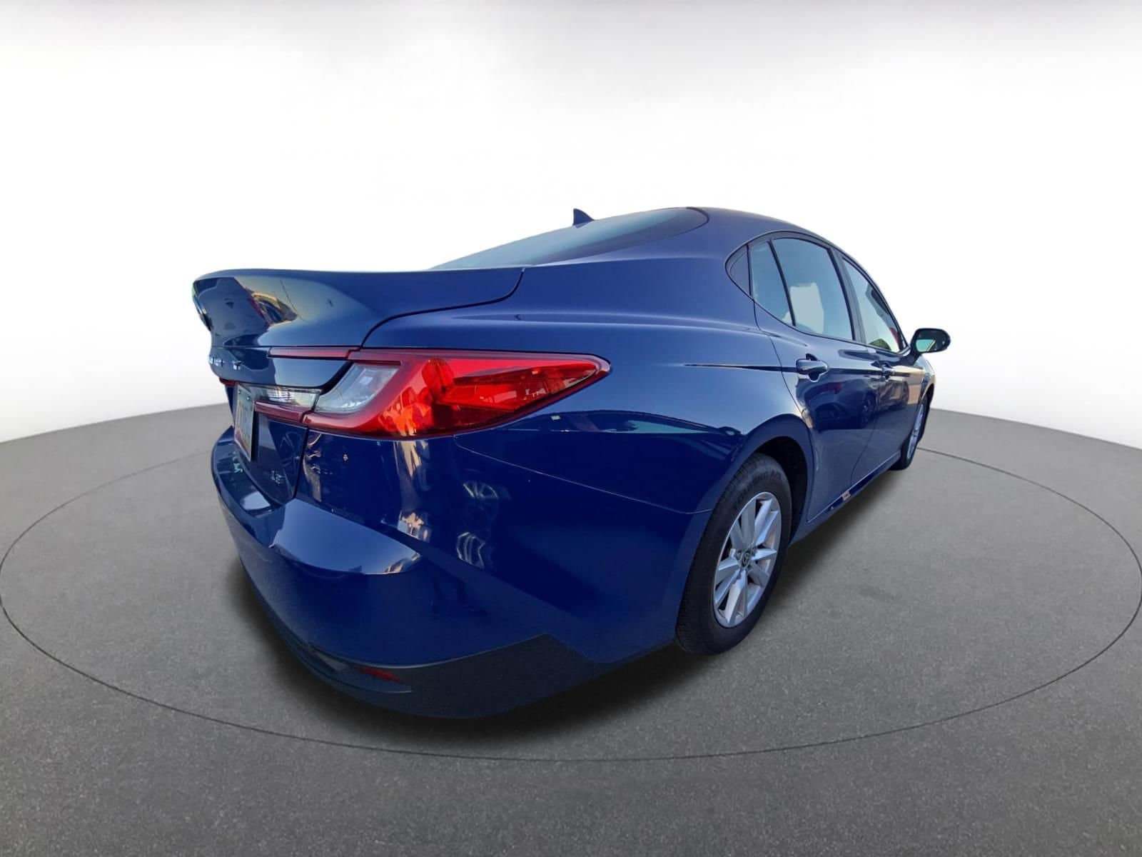 Thumbnail: 2025 Toyota Camry - 9