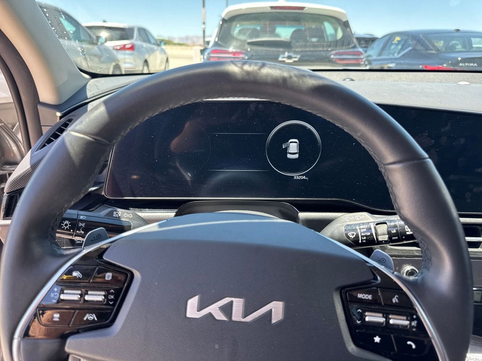 Thumbnail: 2023 Kia Niro - 8