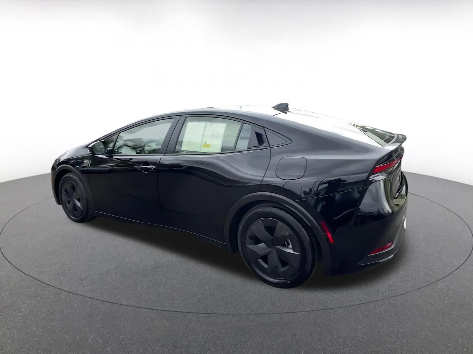 Thumbnail: 2025 Toyota Prius - 10