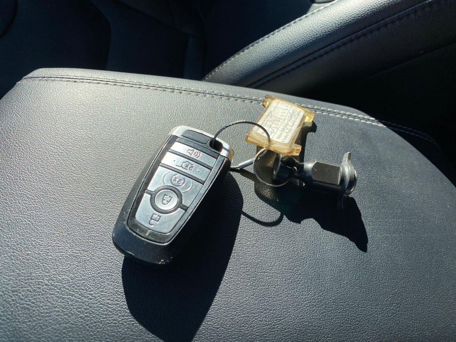 Thumbnail: 2022 Ford Edge - 22