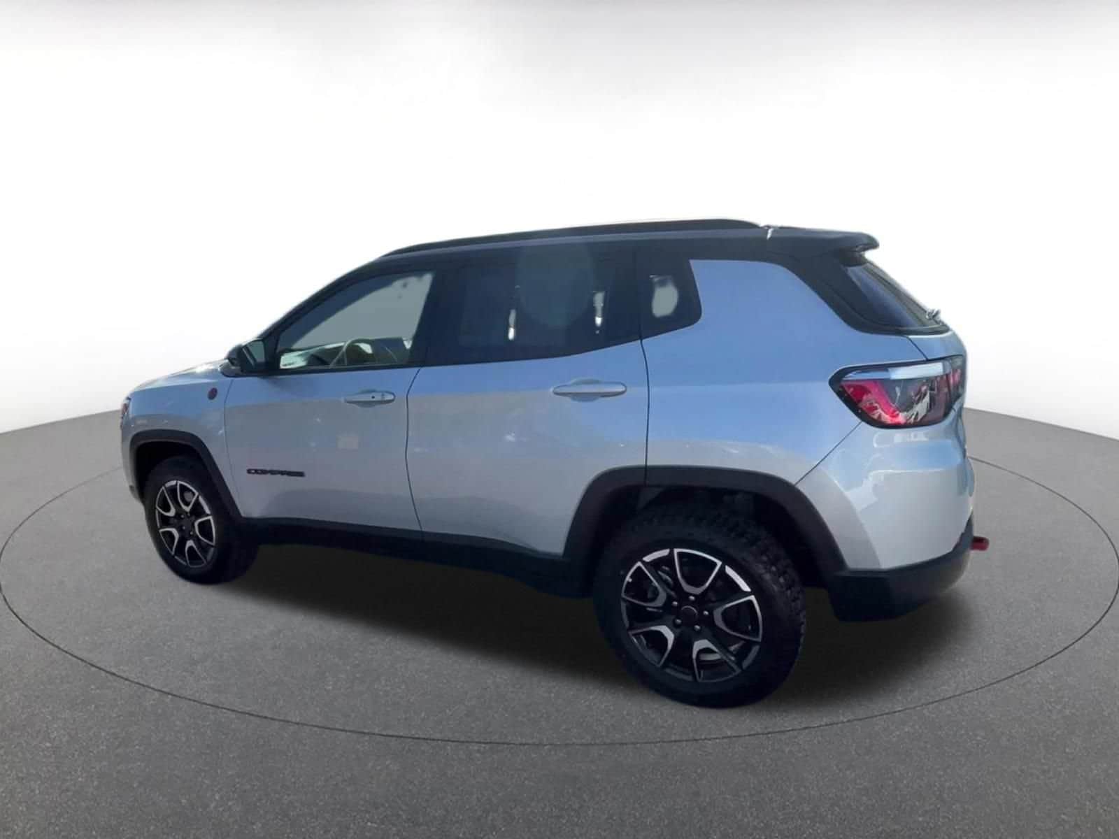 Thumbnail: 2025 Jeep Compass - 8