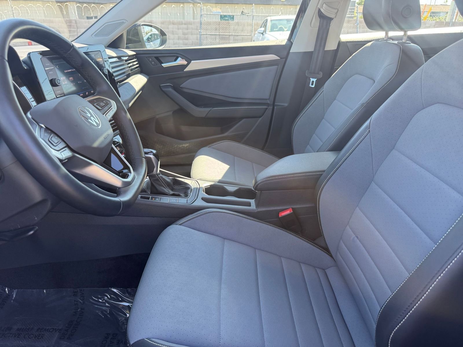 Thumbnail: 2025 Volkswagen Jetta - 24