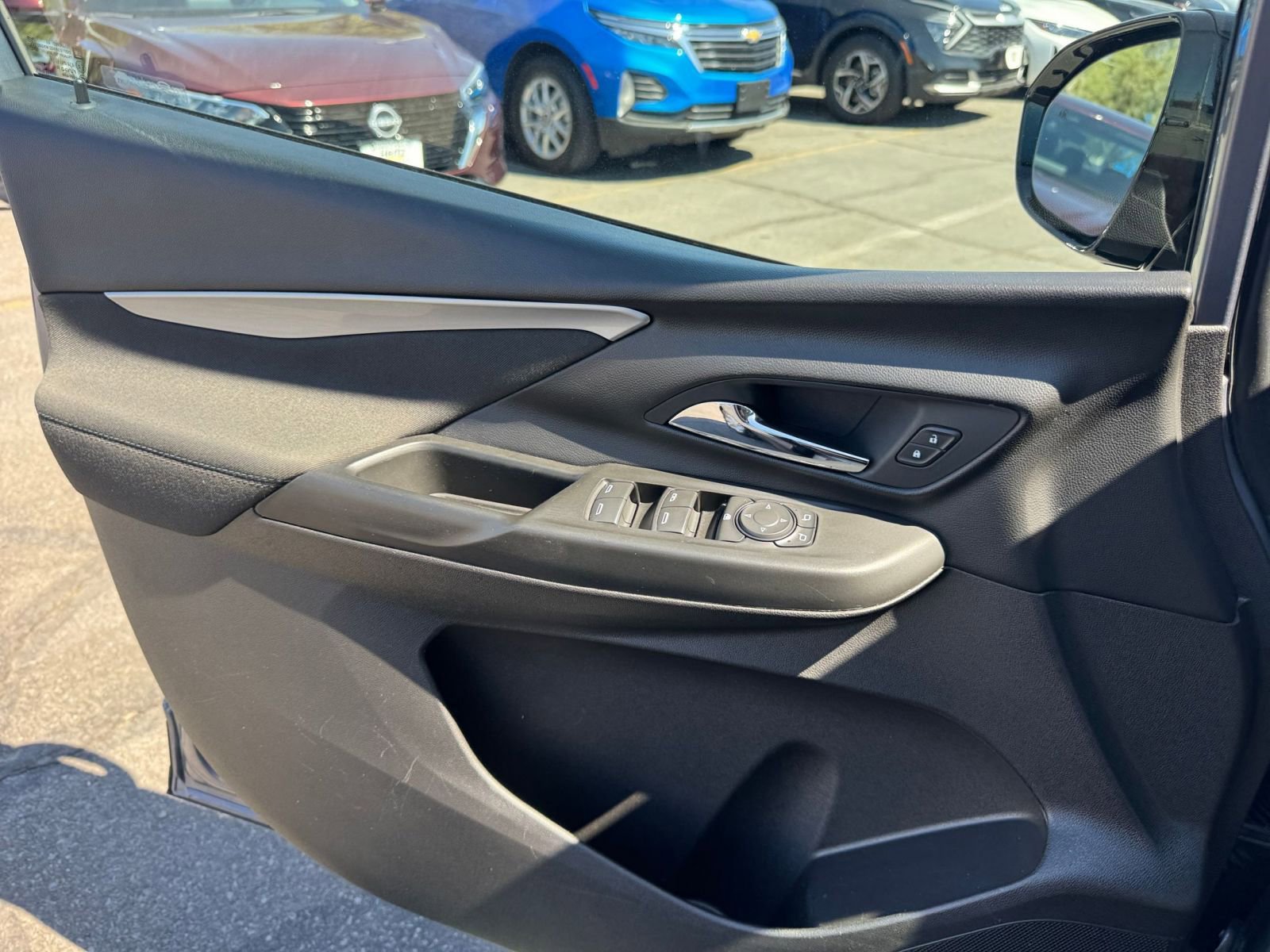 Thumbnail: 2023 Chevrolet Bolt EV - 24