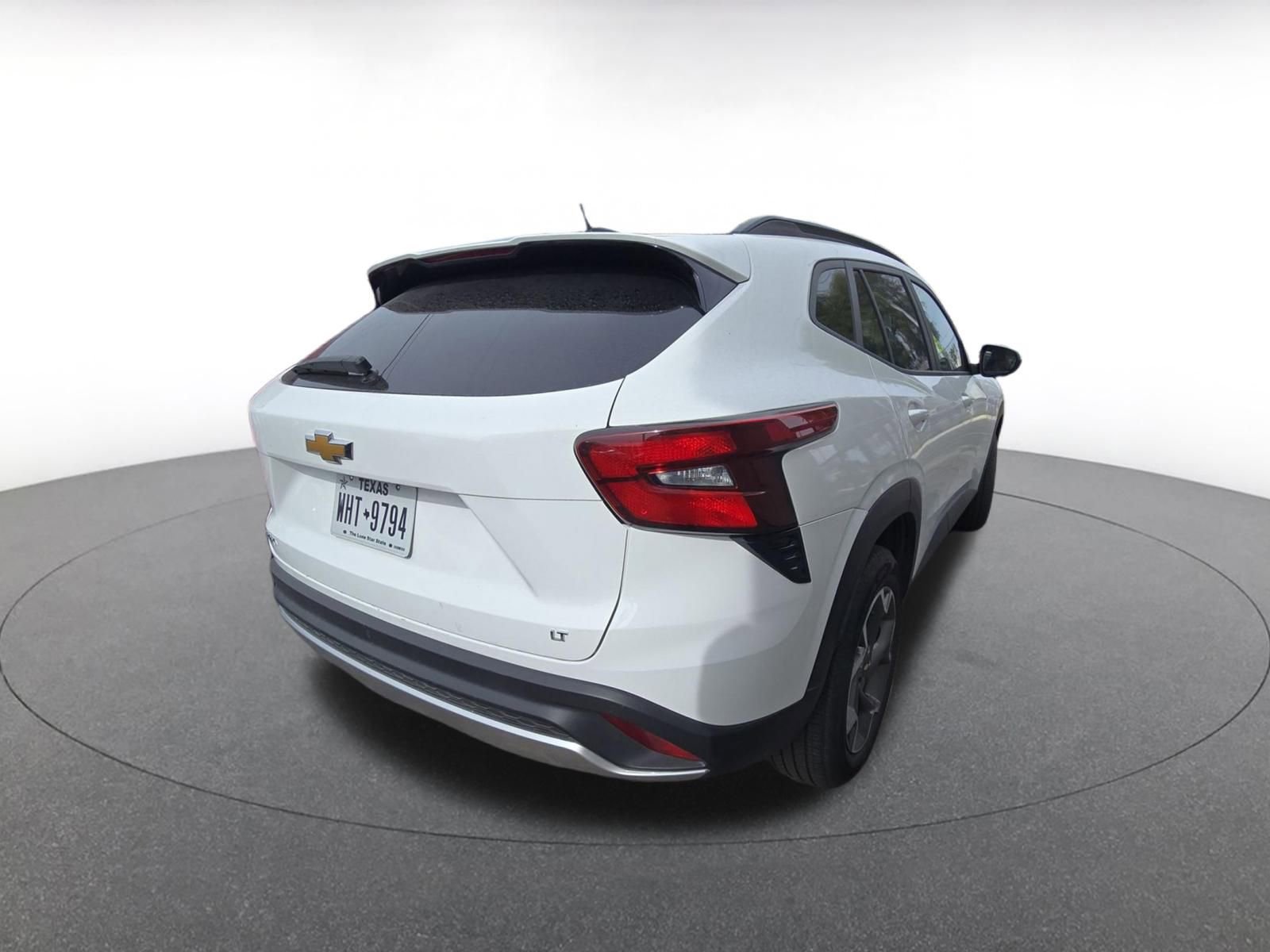 Thumbnail: 2025 Chevrolet Trax - 8