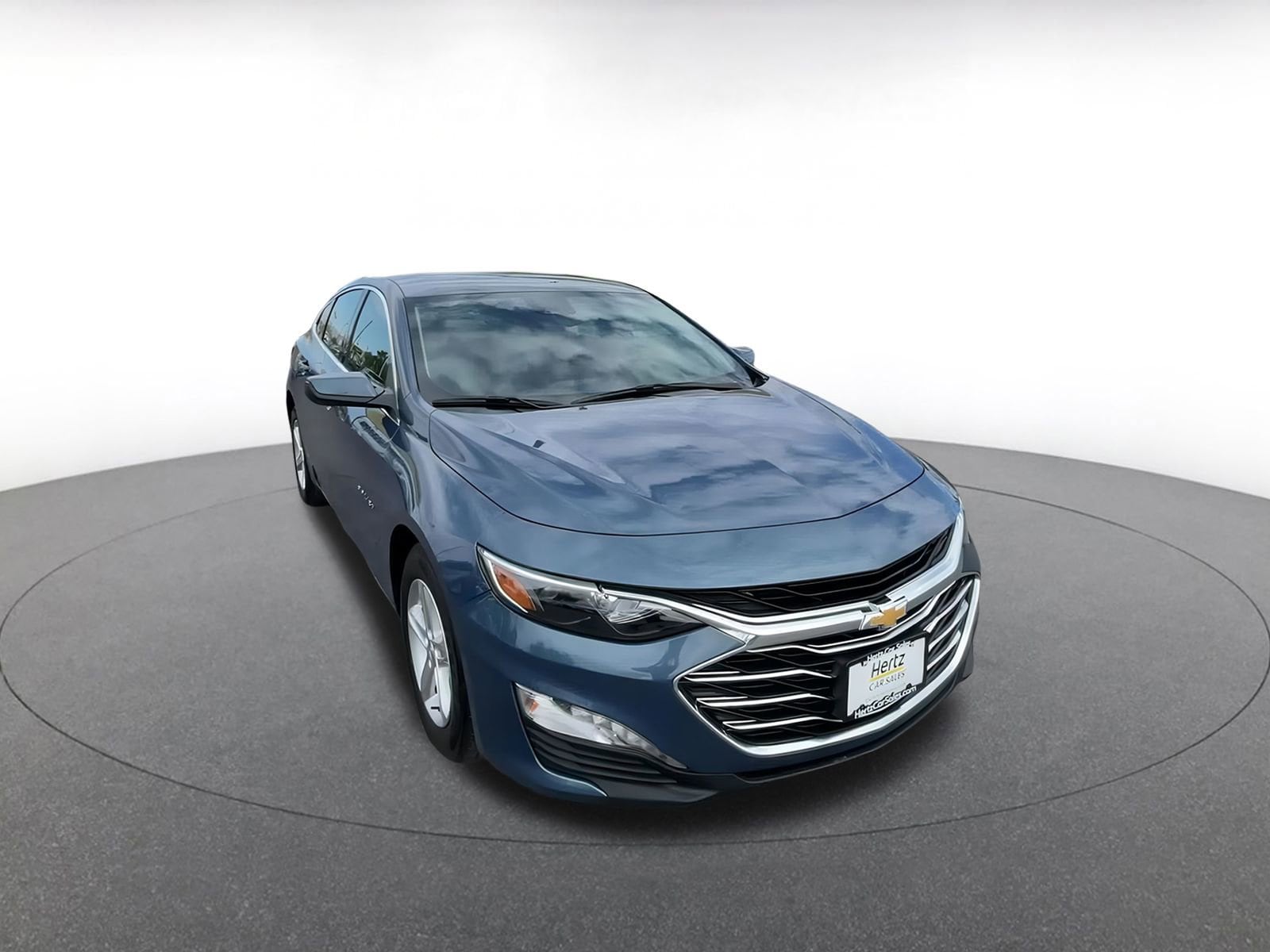 Thumbnail: 2024 Chevrolet Malibu - 3