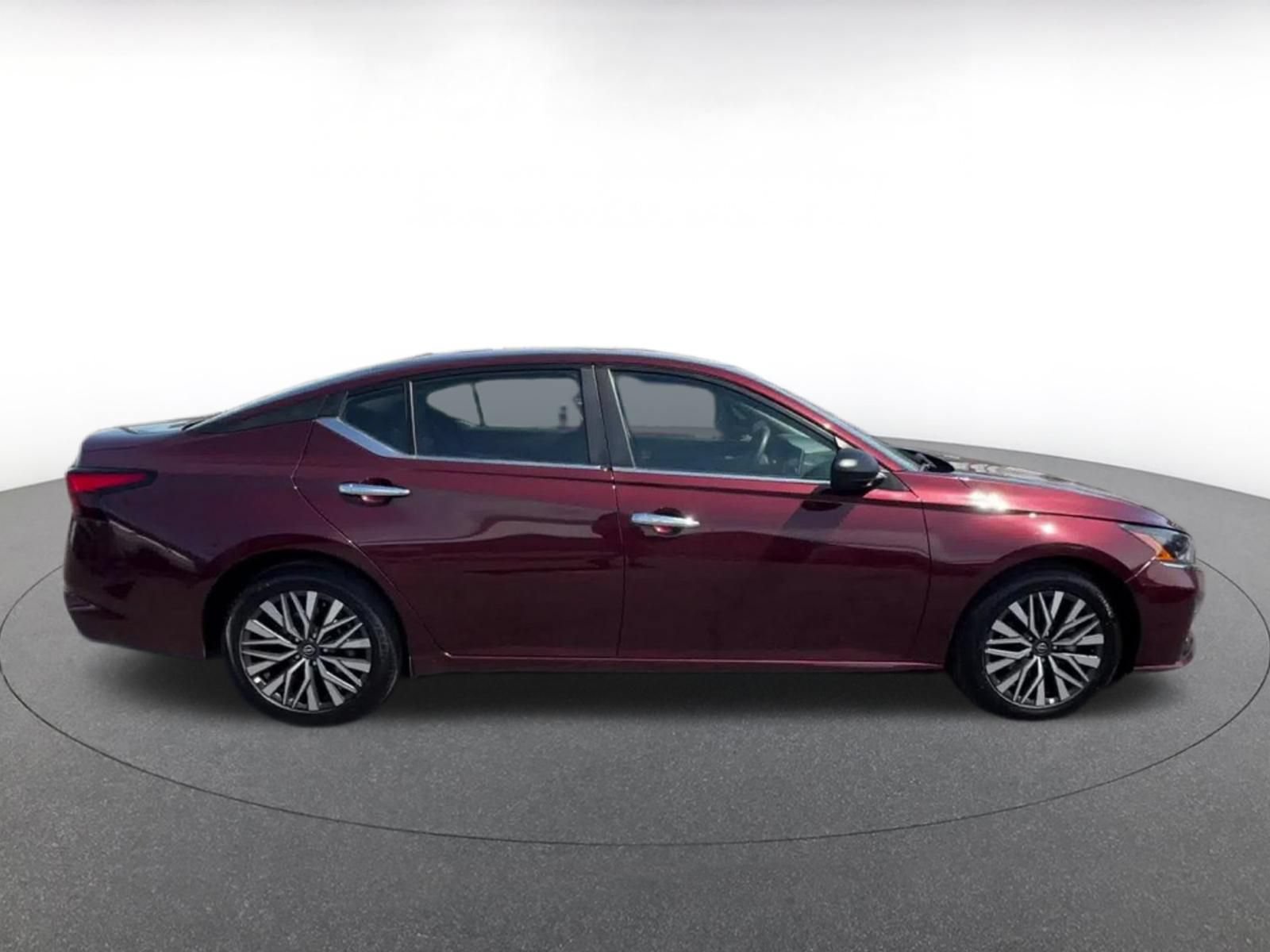 Thumbnail: 2025 Nissan Altima - 13
