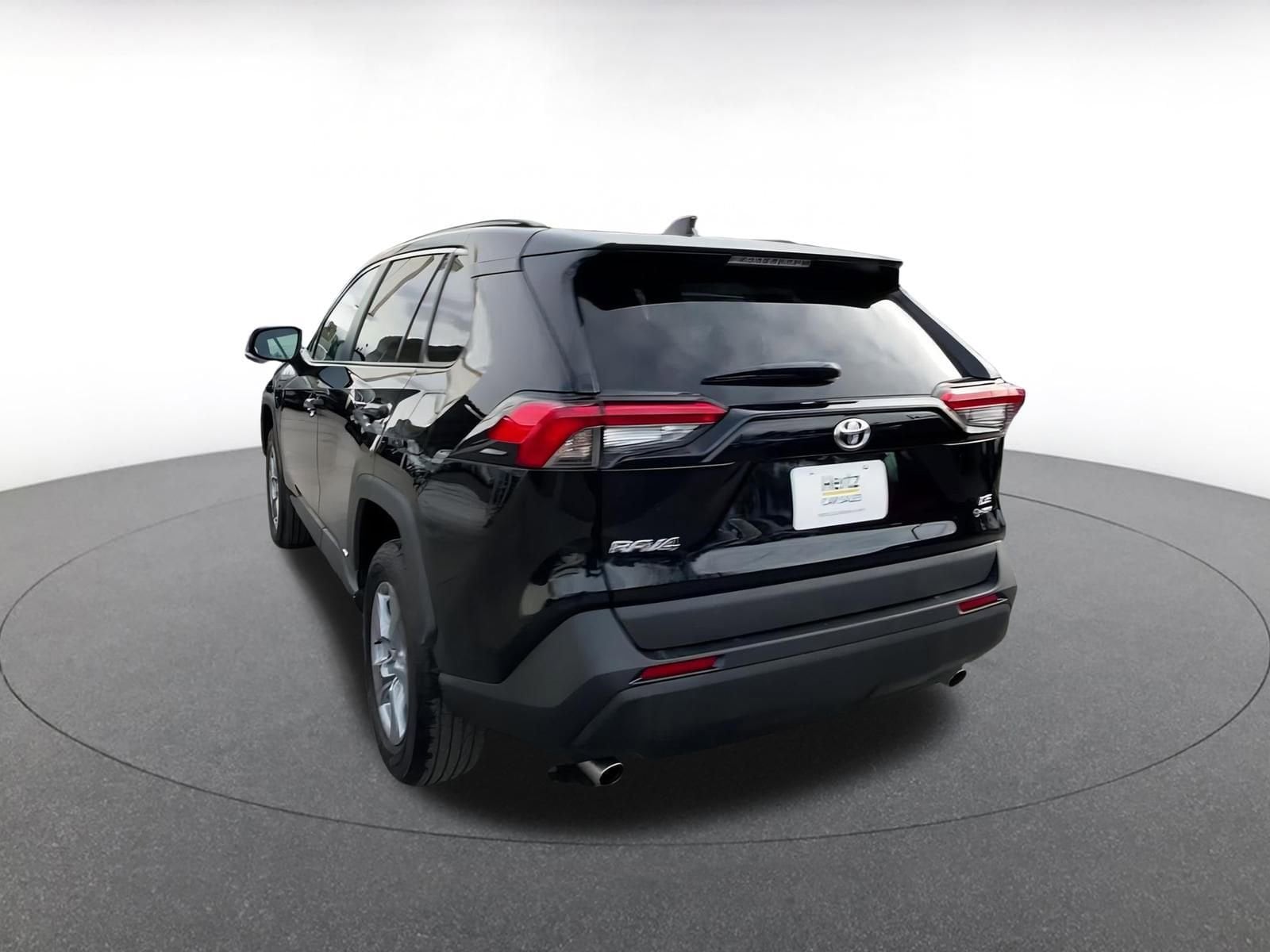 Thumbnail: 2025 Toyota RAV4 - 11