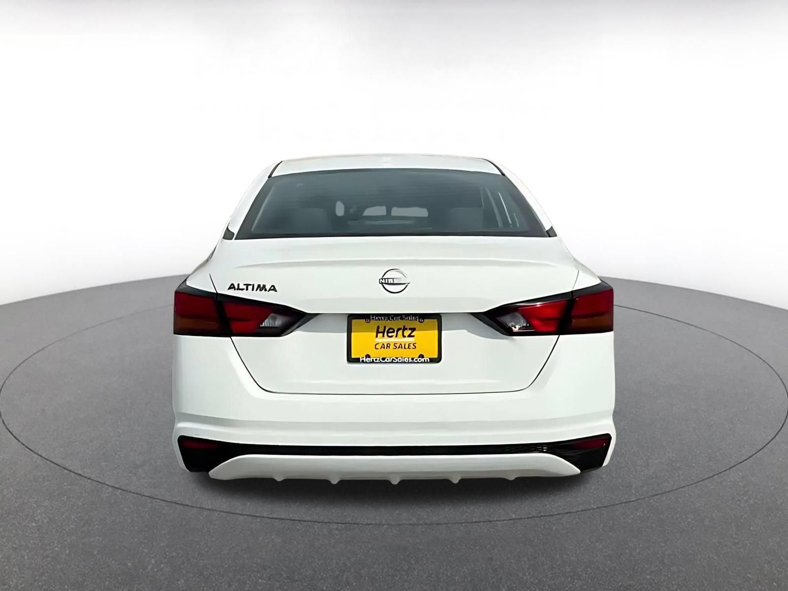 Thumbnail: 2025 Nissan Altima - 12