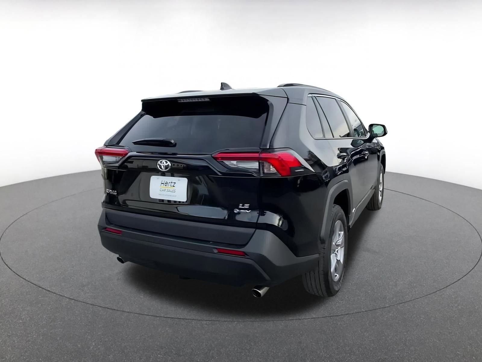 Thumbnail: 2025 Toyota RAV4 - 14