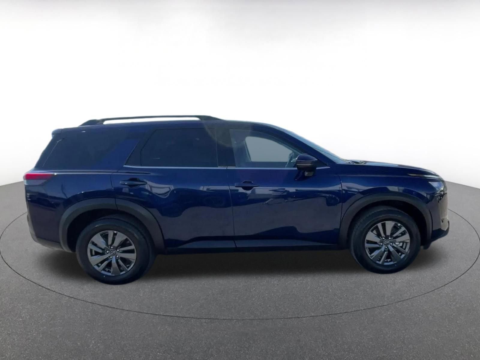 Thumbnail: 2025 Nissan Pathfinder - 16