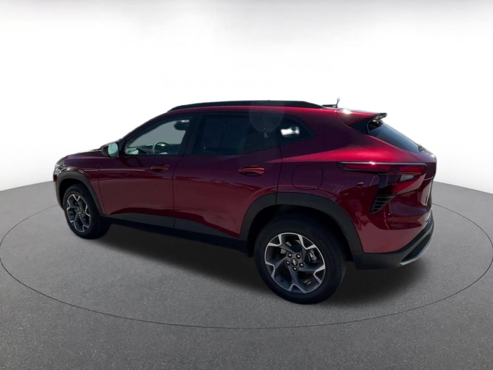 Thumbnail: 2025 Chevrolet Trax - 10