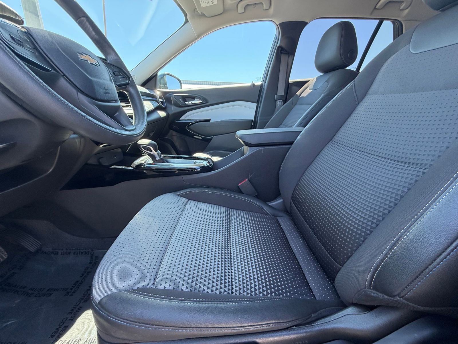 Thumbnail: 2025 Chevrolet Trax - 25