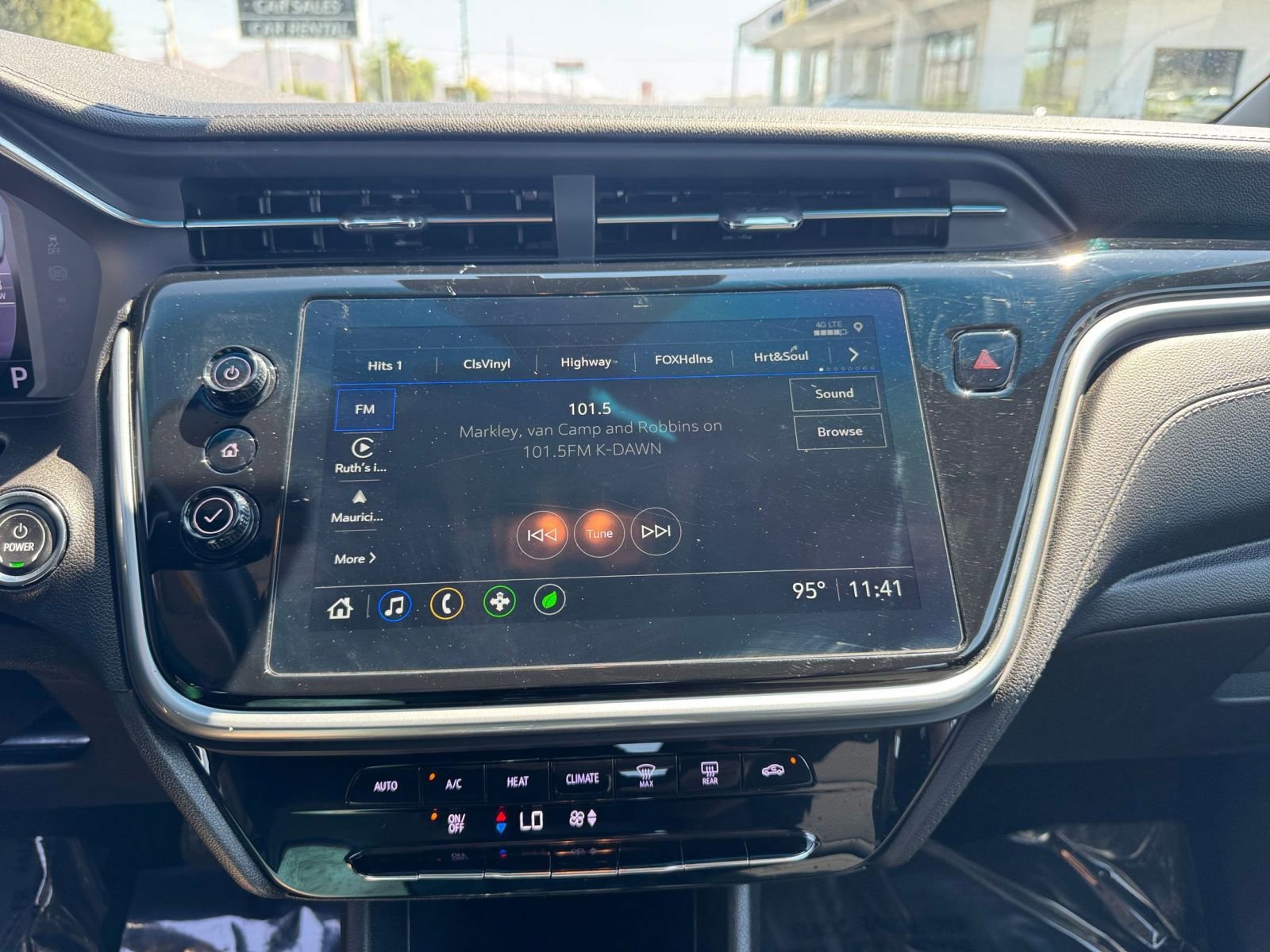 Thumbnail: 2023 Chevrolet Bolt EV - 21