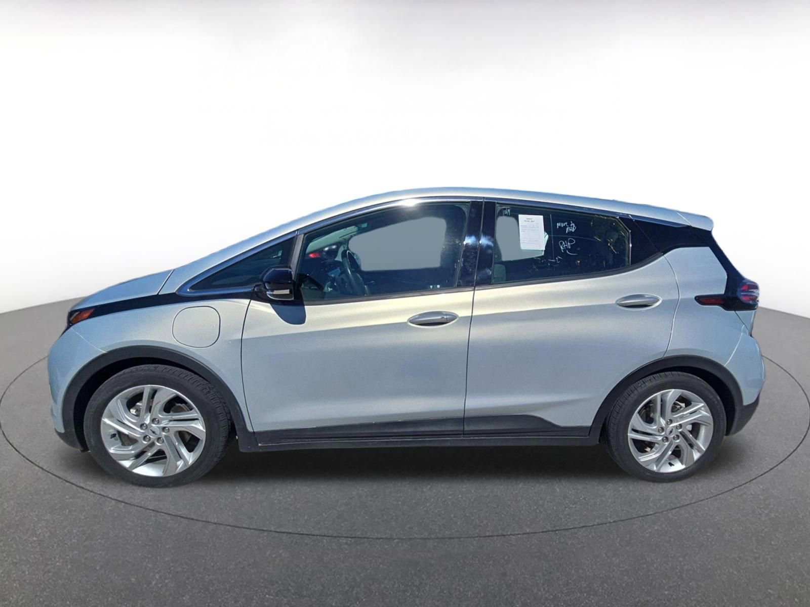 Thumbnail: 2023 Chevrolet Bolt EV - 5