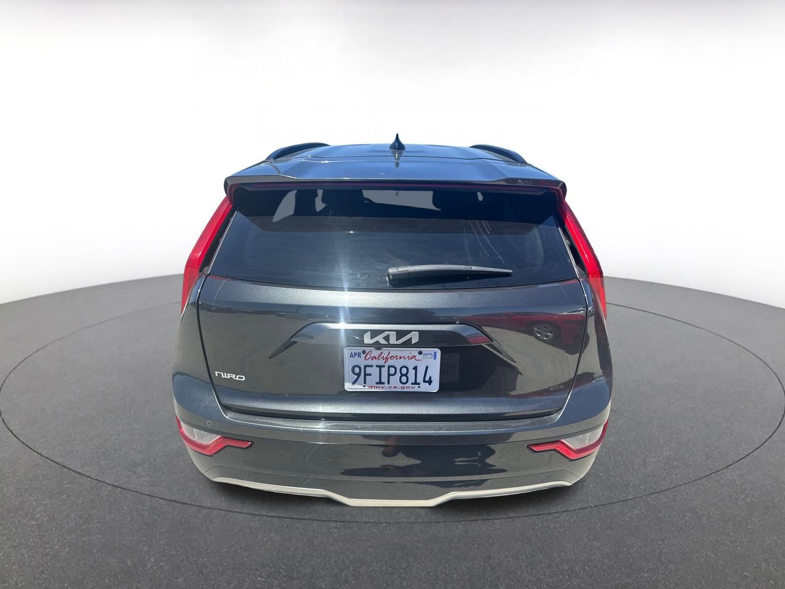 Thumbnail: 2023 Kia Niro - 5