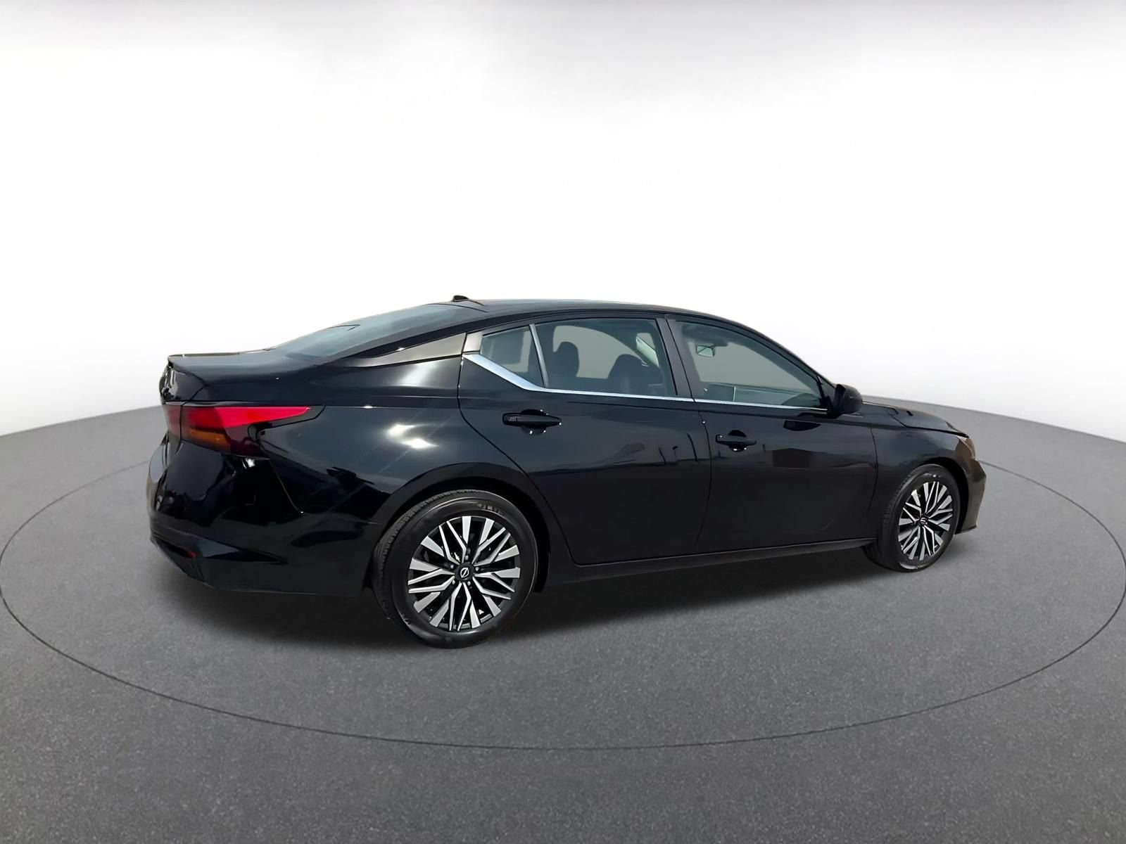 Thumbnail: 2026 Nissan Altima - 13