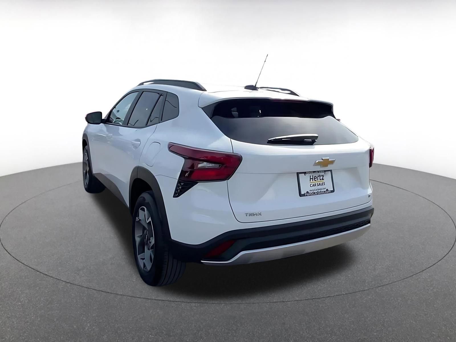 Thumbnail: 2025 Chevrolet Trax - 11