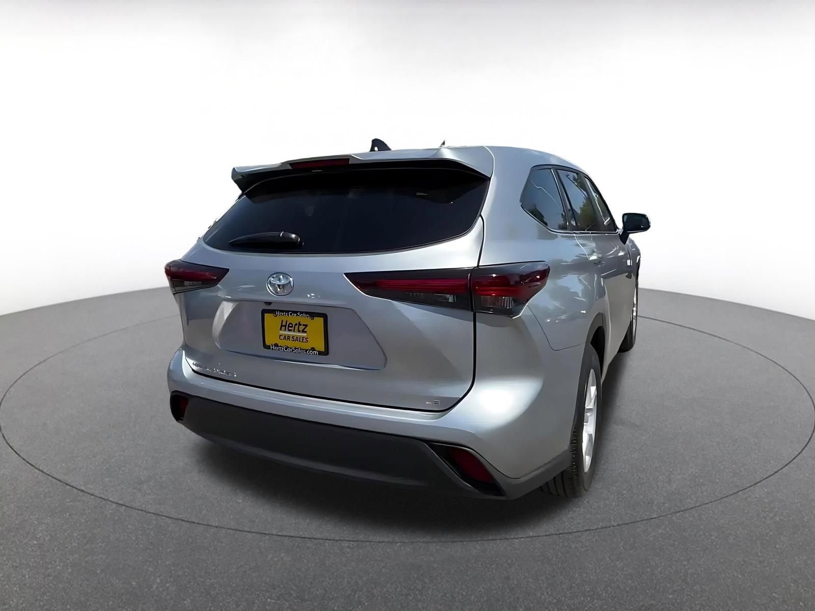 Thumbnail: 2025 Toyota Highlander - 14