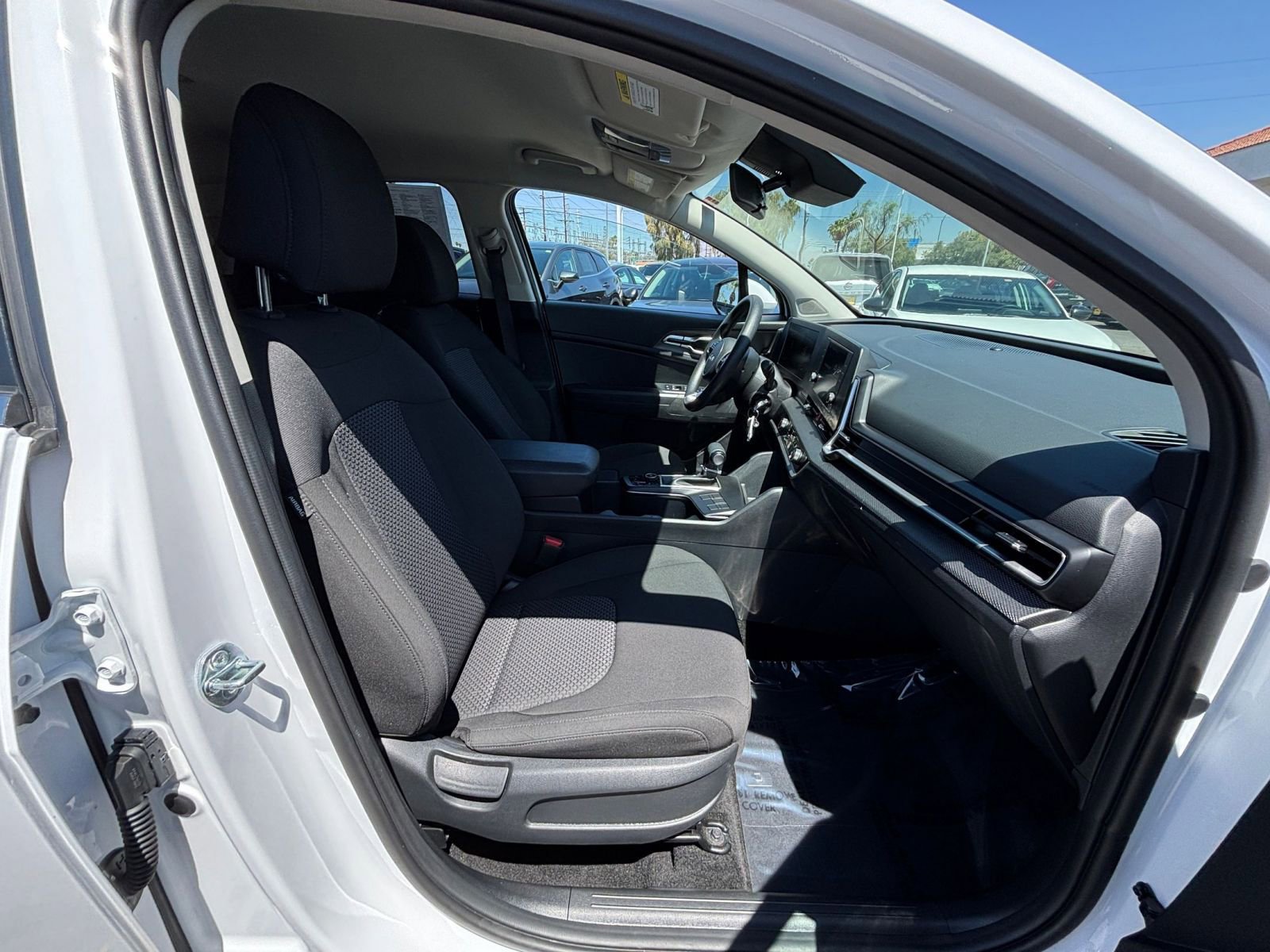 Thumbnail: 2025 Kia Sportage - 25