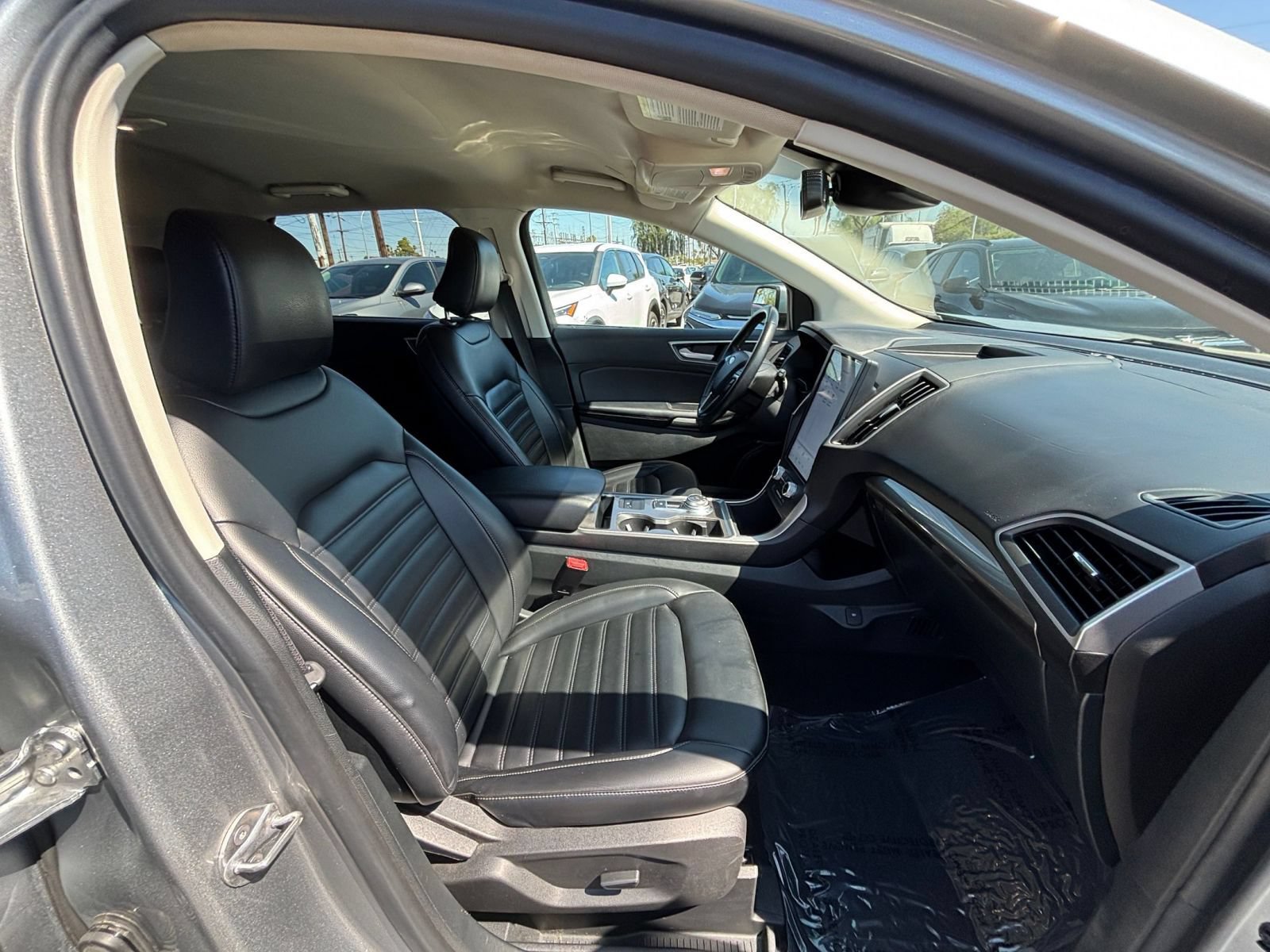 Thumbnail: 2023 Ford Edge - 27
