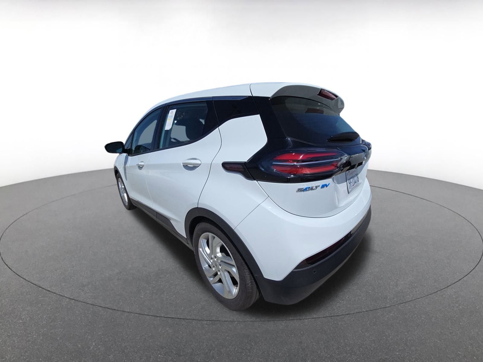 Thumbnail: 2023 Chevrolet Bolt EV - 6